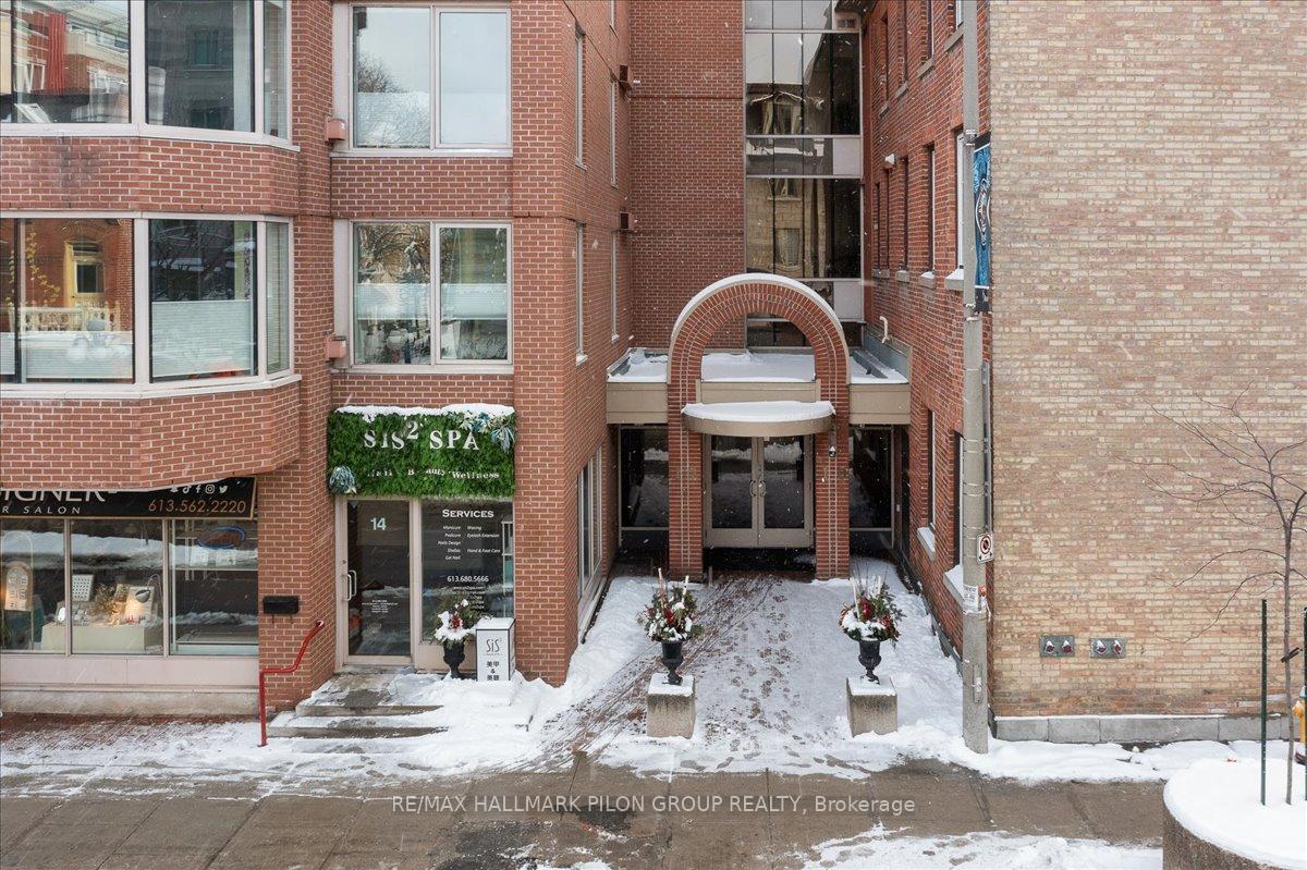 Front of Unit 3, 12 Clarence Street