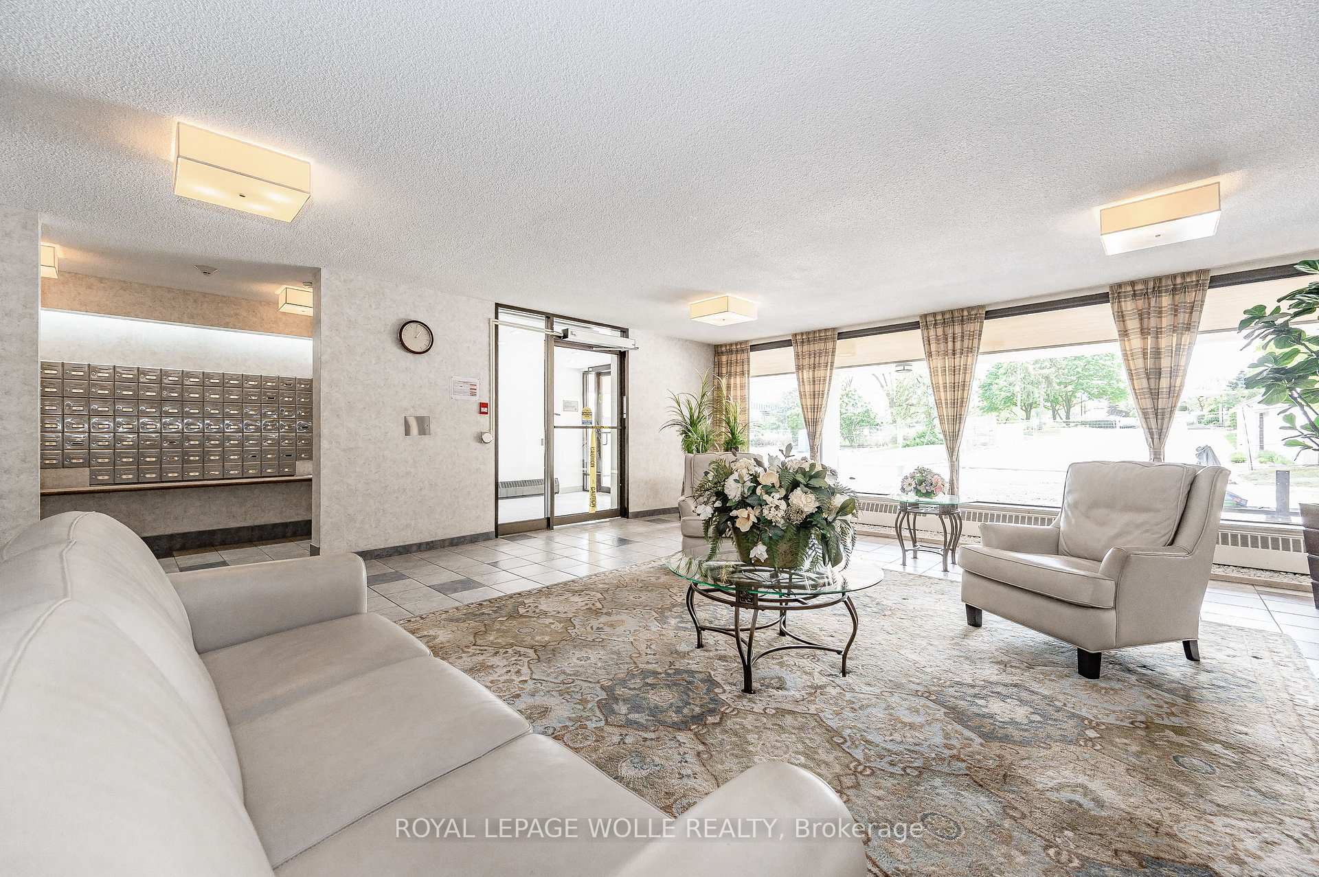 Photo 27 of Unit 801, 65 Westmount Road N, Waterloo — HOMEH