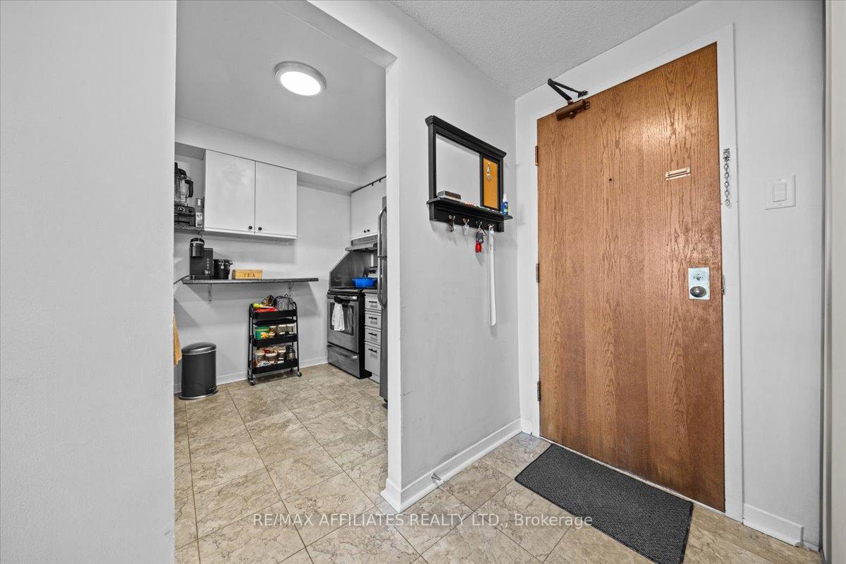 Photo 7 of Unit 613, 80 Sandcastle Drive, Ottawa, Leslie Park — HOMEH
