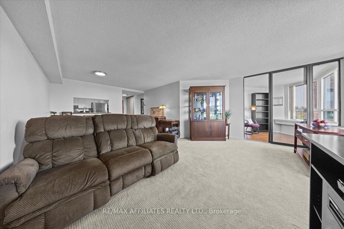 Photo 14 of Unit 613, 80 Sandcastle Drive, Ottawa, Leslie Park — HOMEH
