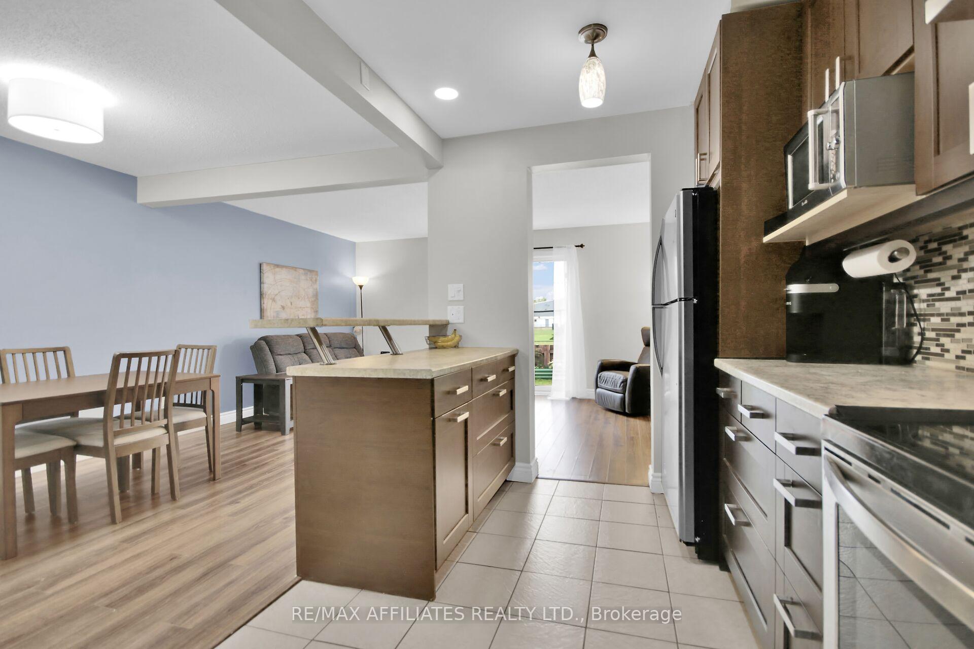 Photo 8 of 4 Baneberry Crescent, Ottawa, Kanata - Glencairn/Hazeldean — HOMEH