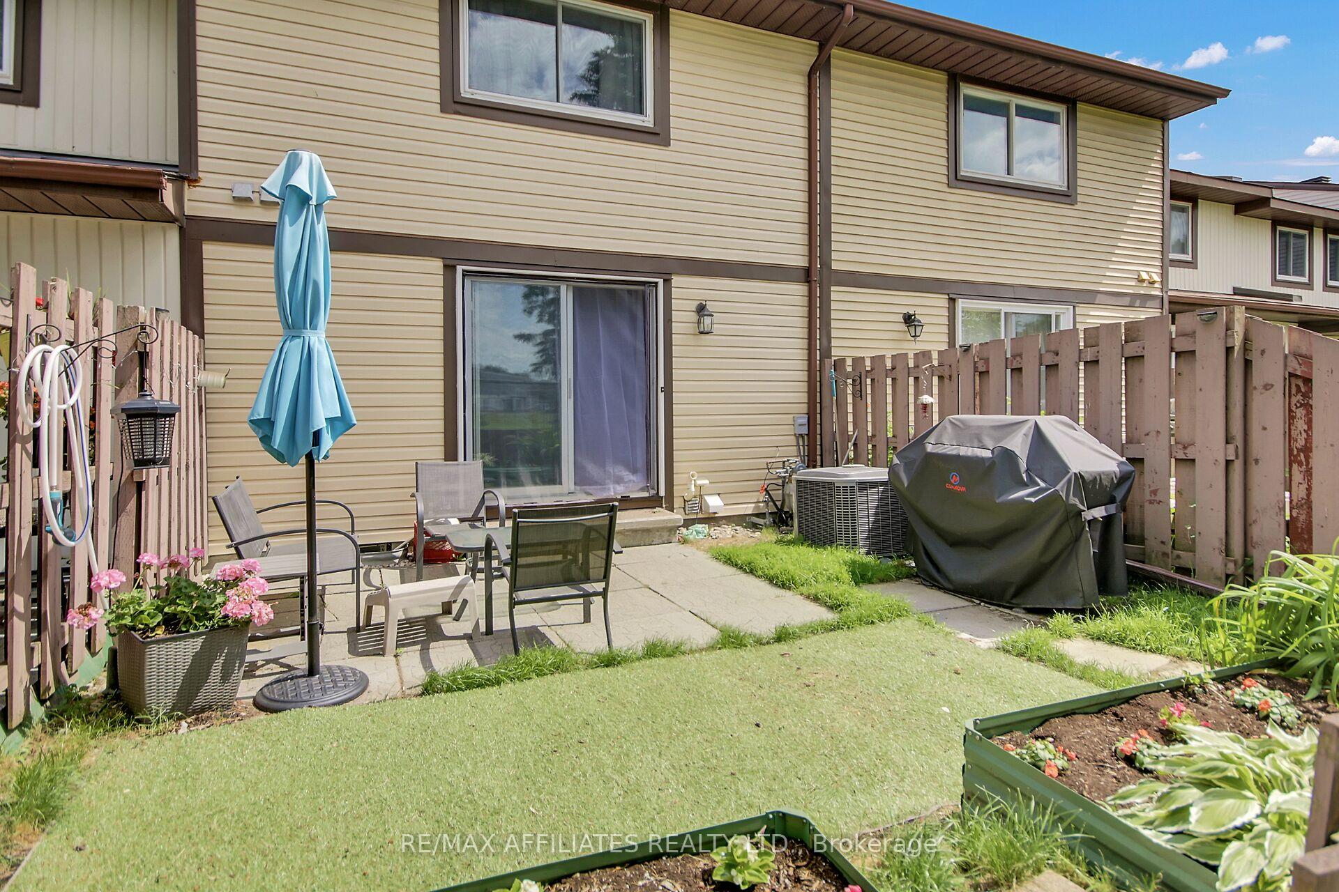 Photo 14 of 4 Baneberry Crescent, Ottawa, Kanata - Glencairn/Hazeldean — HOMEH