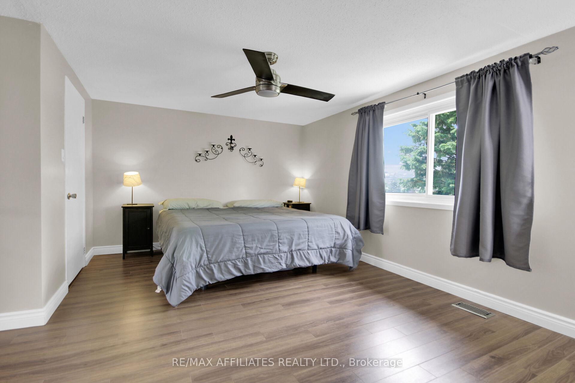 Photo 16 of 4 Baneberry Crescent, Ottawa, Kanata - Glencairn/Hazeldean — HOMEH