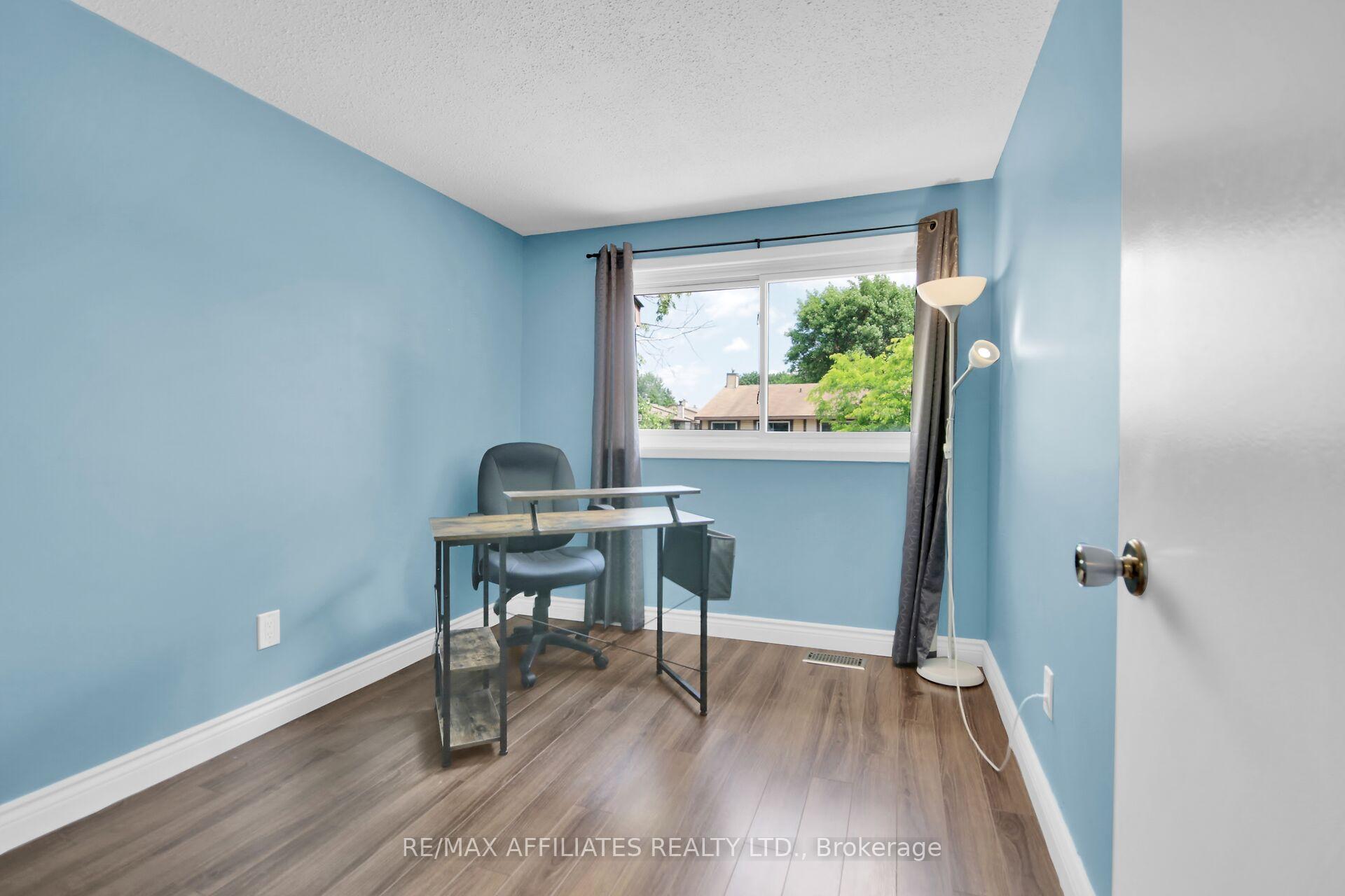 Photo 20 of 4 Baneberry Crescent, Ottawa, Kanata - Glencairn/Hazeldean — HOMEH