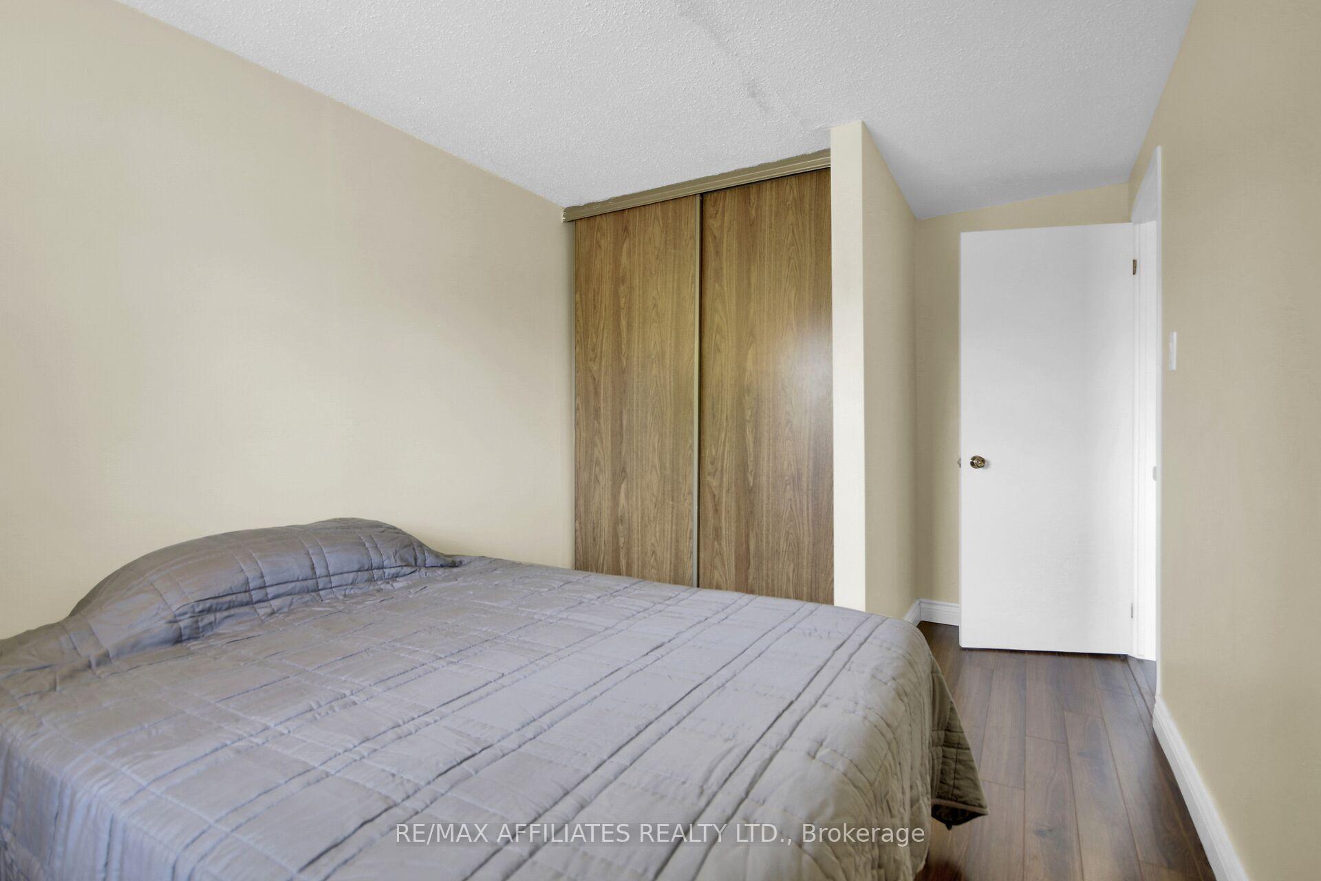 Photo 26 of 4 Baneberry Crescent, Ottawa, Kanata - Glencairn/Hazeldean — HOMEH