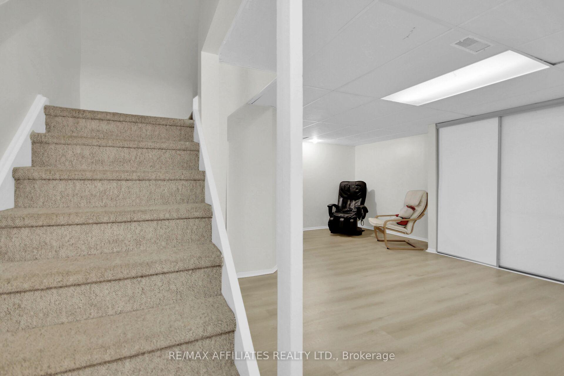 Photo 28 of 4 Baneberry Crescent, Ottawa, Kanata - Glencairn/Hazeldean — HOMEH