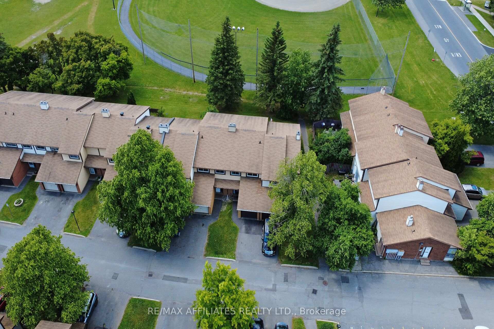 Photo 35 of 4 Baneberry Crescent, Ottawa, Kanata - Glencairn/Hazeldean — HOMEH