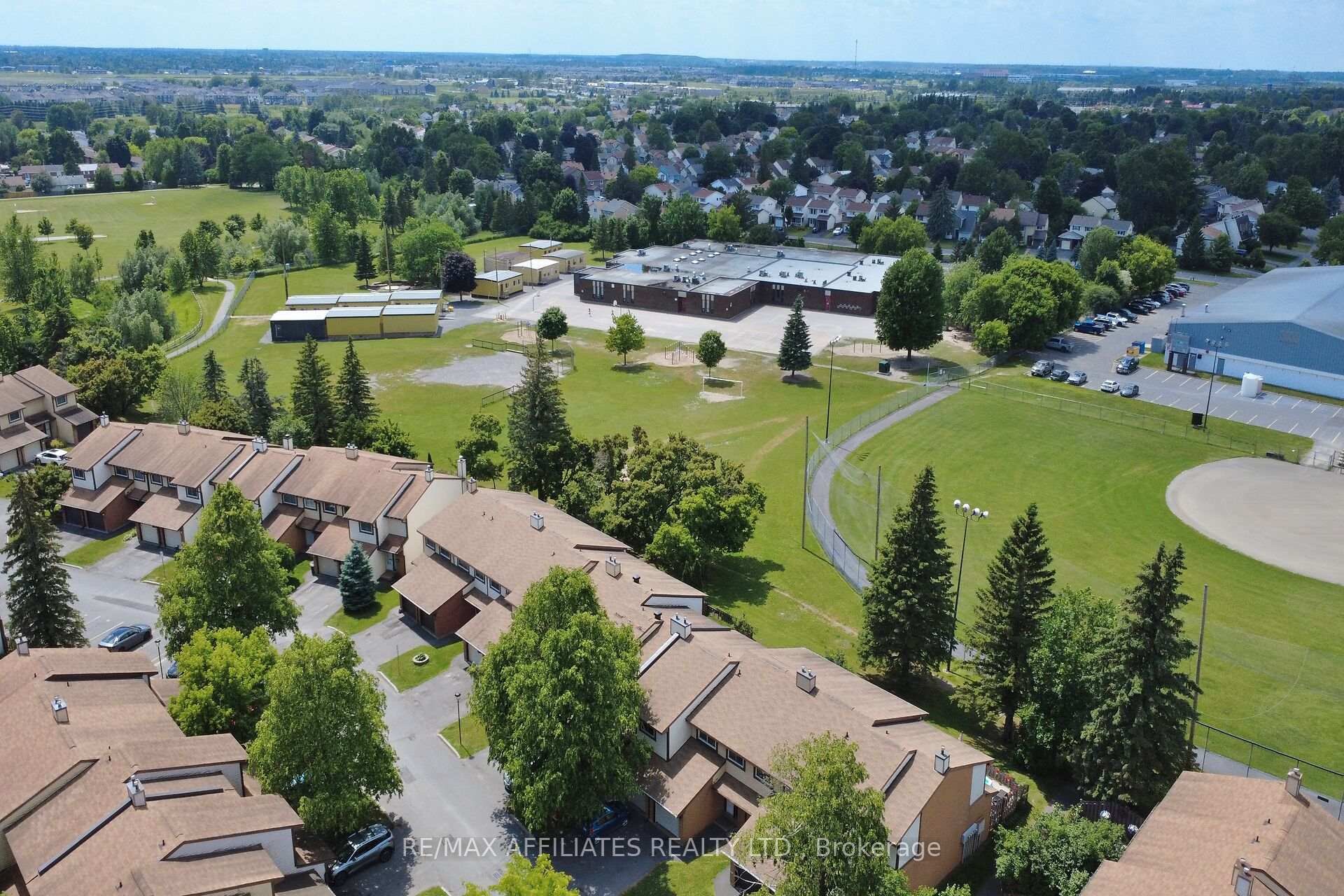 Photo 37 of 4 Baneberry Crescent, Ottawa, Kanata - Glencairn/Hazeldean — HOMEH