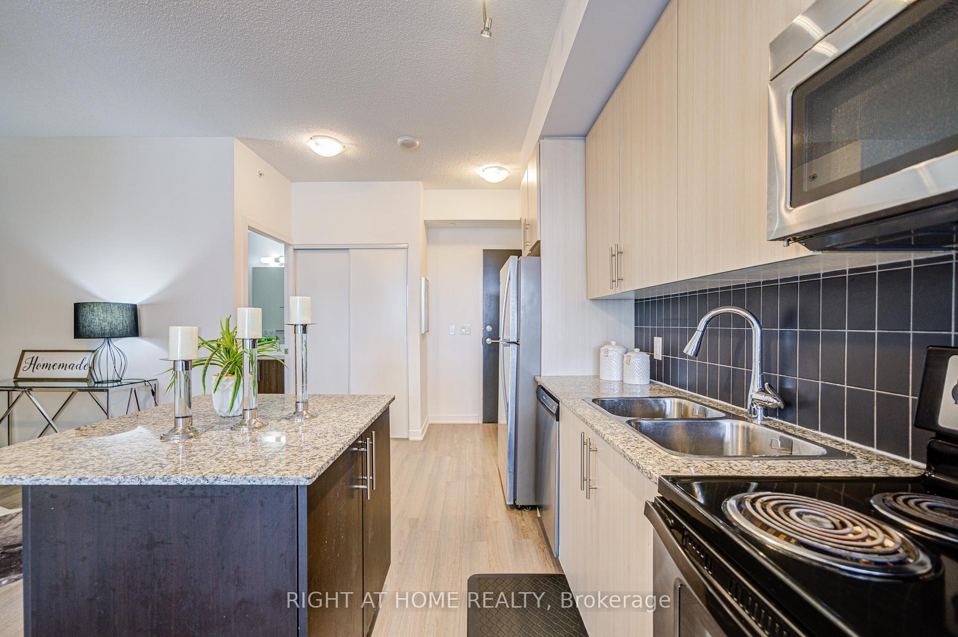 Photo 9 of Unit 405, 85 Duke Street W, Kitchener, City Commercial Core — HOMEH