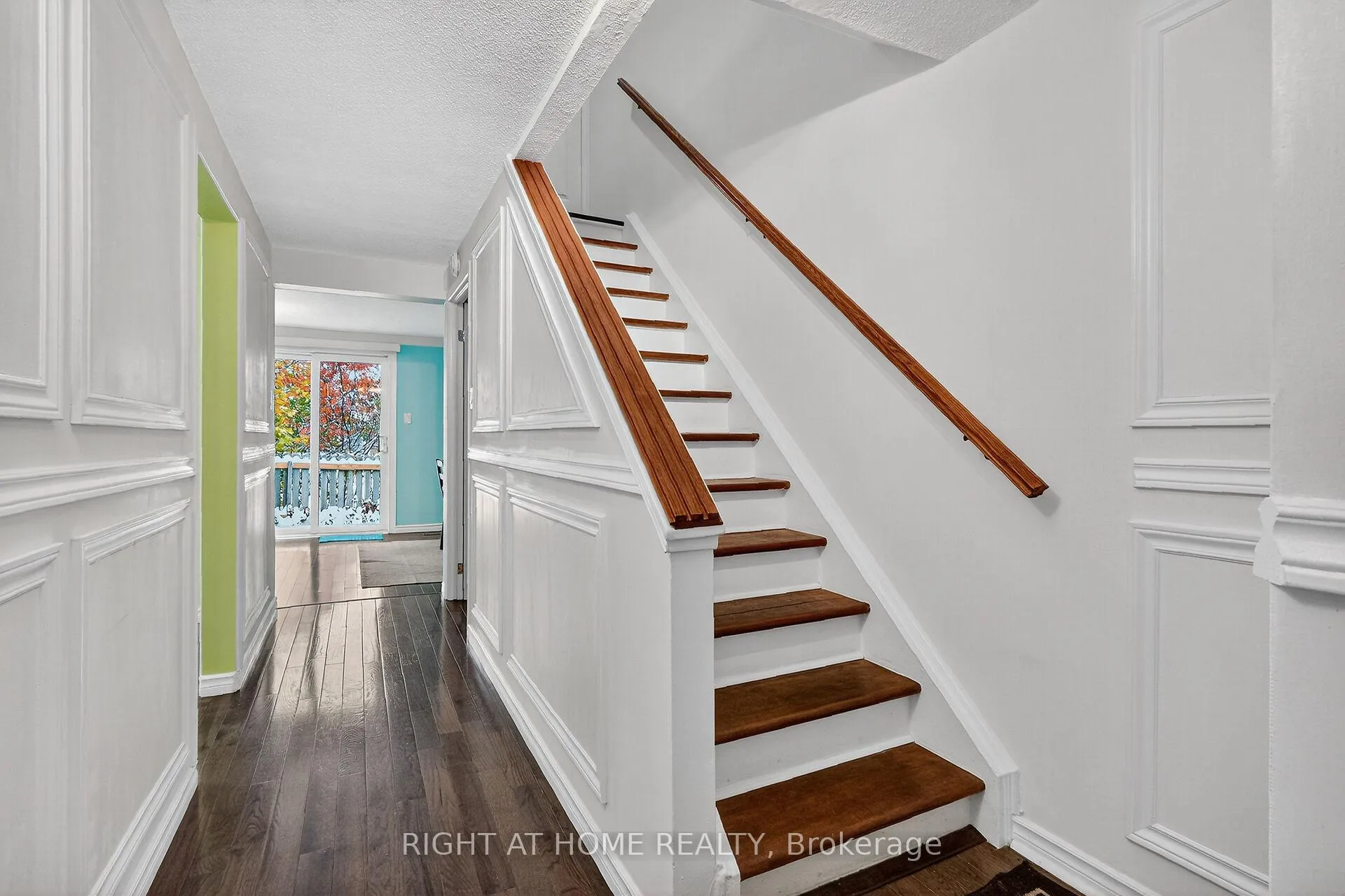 Photo 5 of Unit 95, 1474 Heatherington Road, Ottawa, Heron Gate/Industrial Park — HOMEH