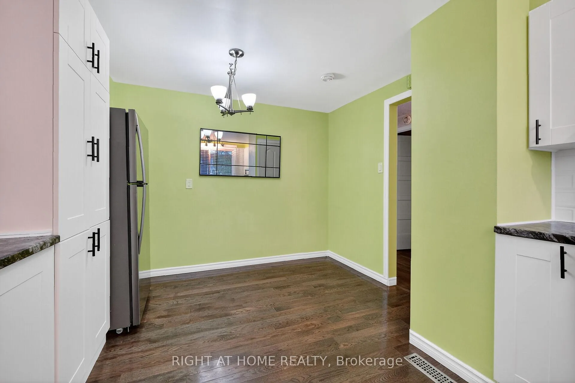 Photo 8 of Unit 95, 1474 Heatherington Road, Ottawa, Heron Gate/Industrial Park — HOMEH
