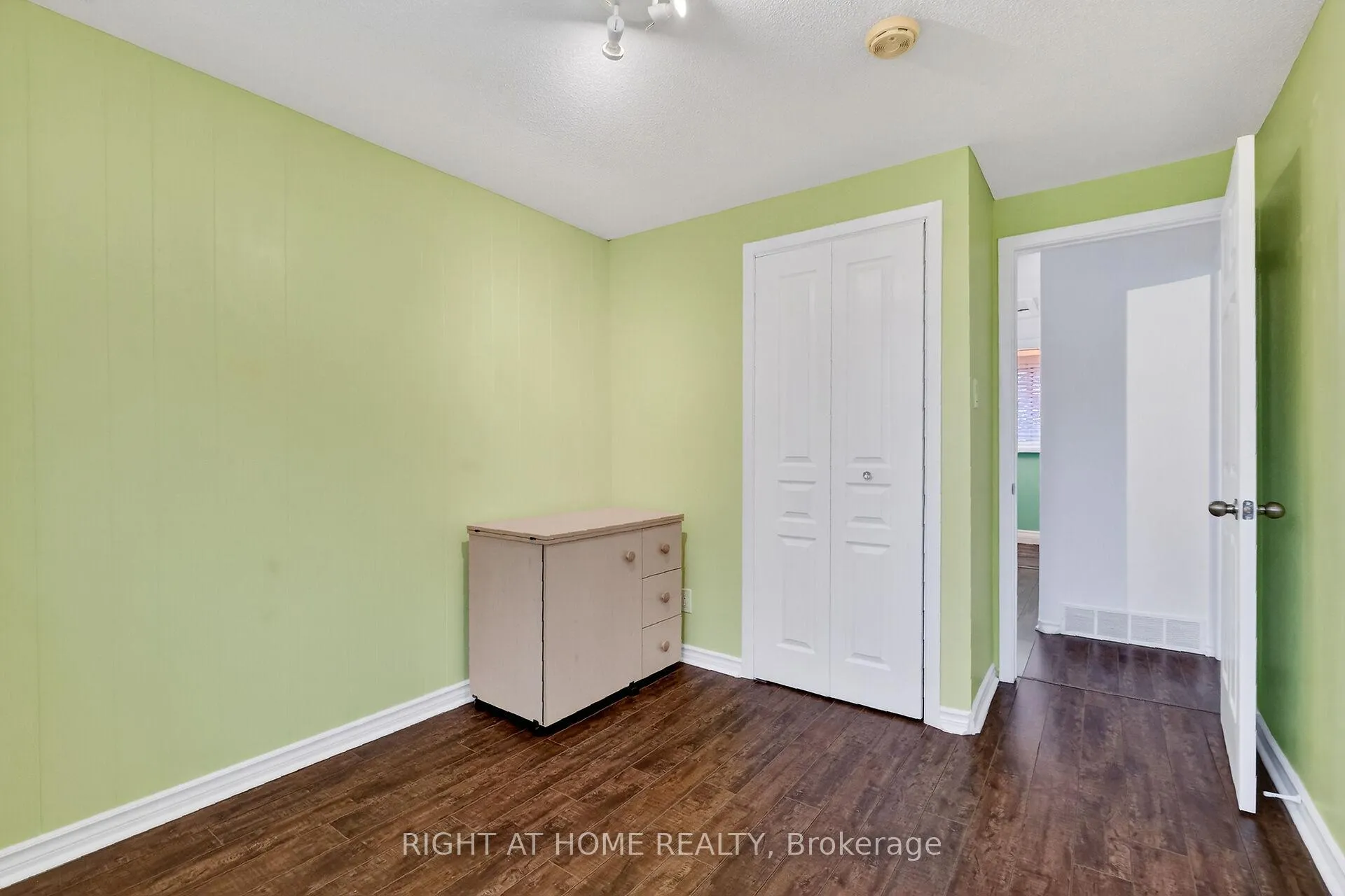 Photo 26 of Unit 95, 1474 Heatherington Road, Ottawa, Heron Gate/Industrial Park — HOMEH