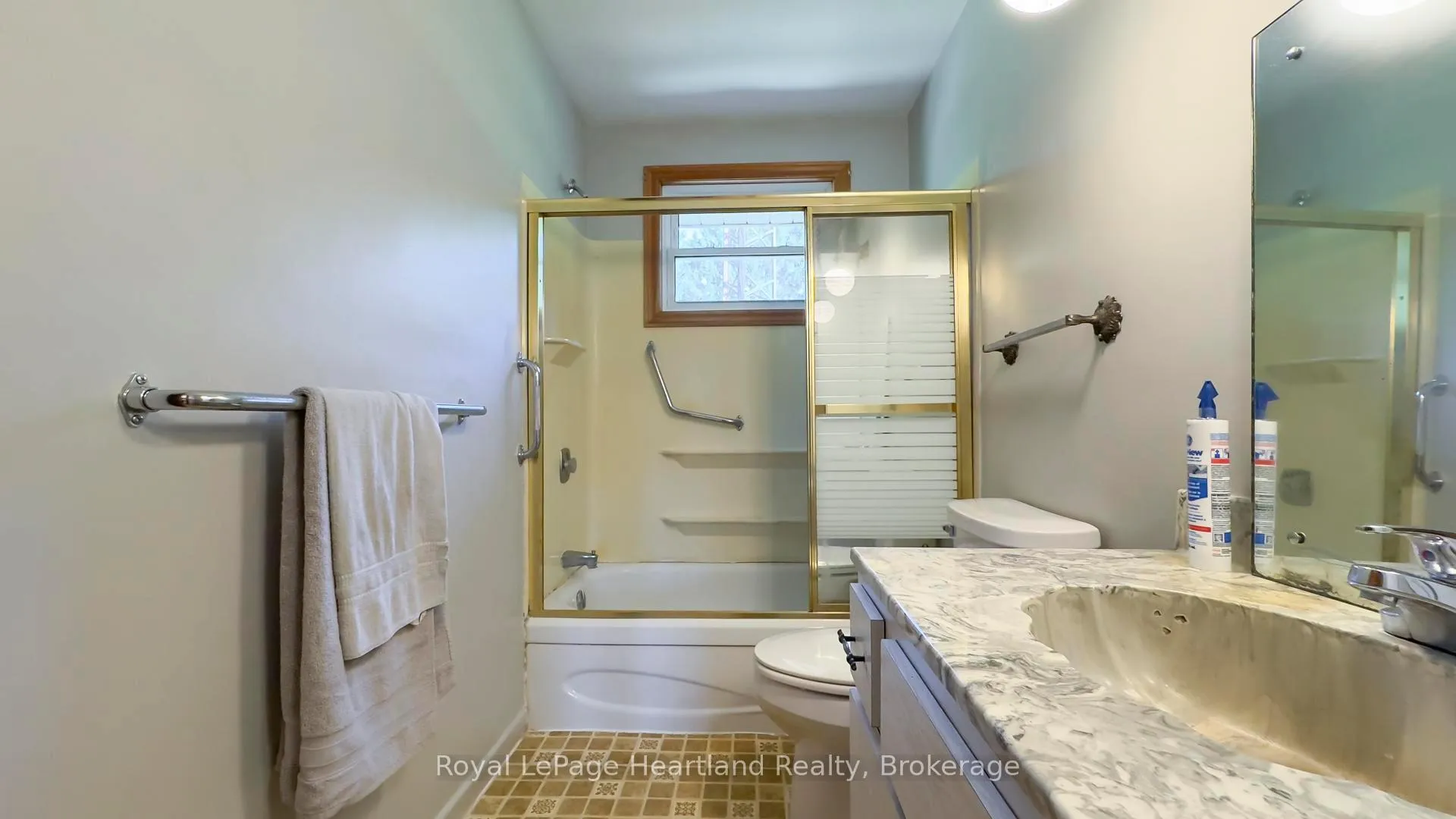 Photo 15 of 77850 Tipperary Line, Central Huron, Goderich — HOMEH