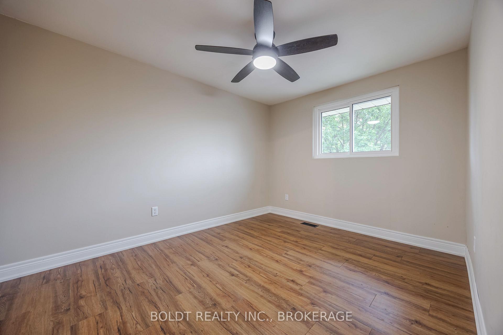 Photo 9 of Unit 15, 2 Weiden Street, St. Catharines, Bunting/Linwell — HOMEH