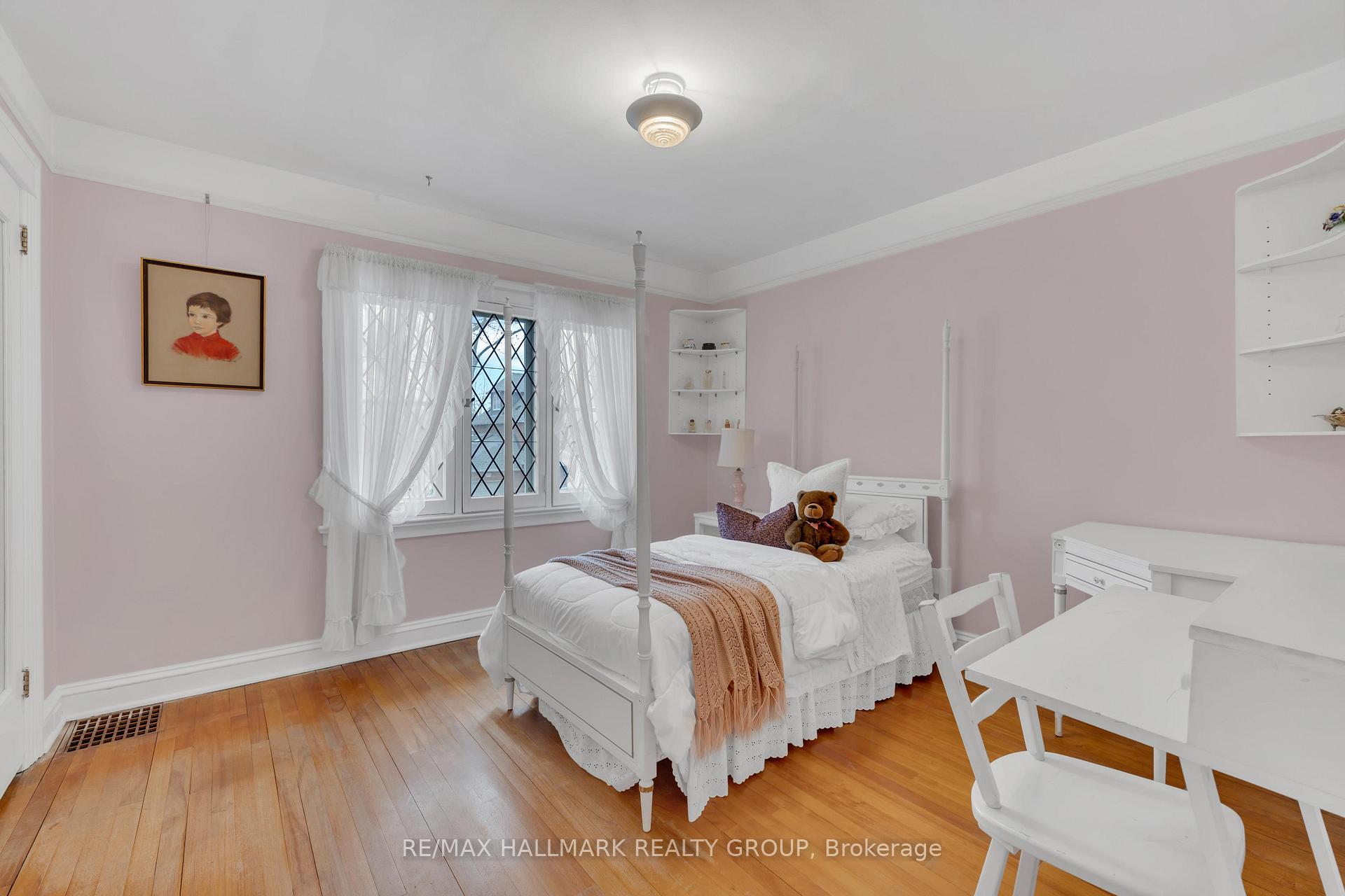 Photo 18 of 396 Huron Avenue S, Ottawa, Civic Hospital — HOMEH