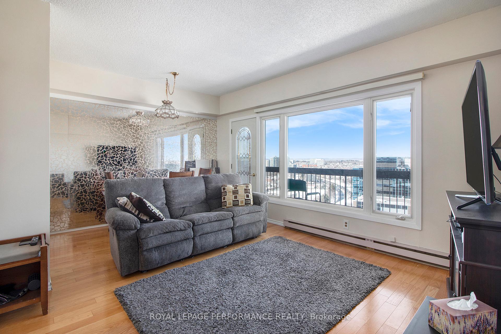 Photo 4 of Unit 1802, 158A McArthur Avenue, Ottawa, Vanier — HOMEH