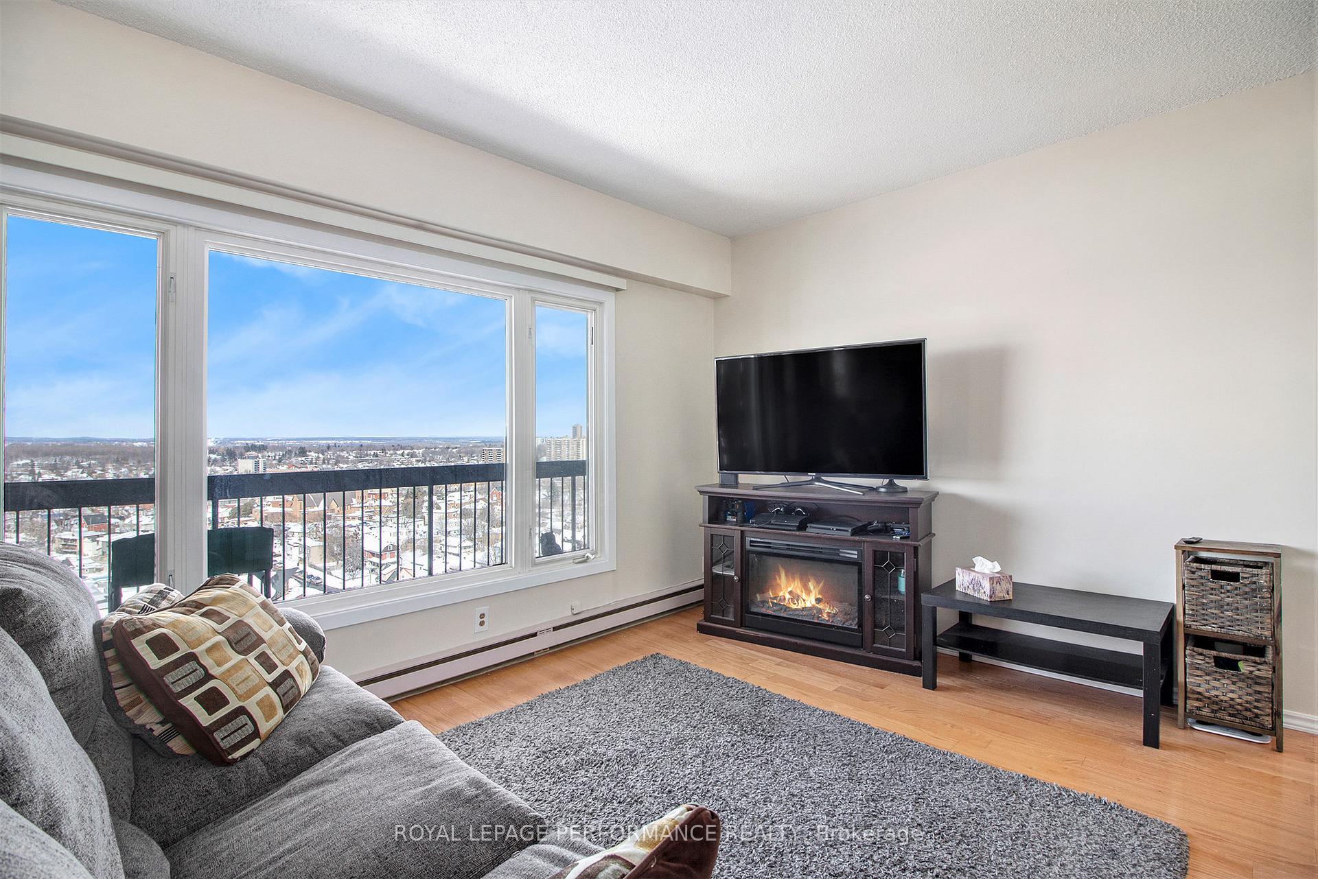 Photo 10 of Unit 1802, 158A McArthur Avenue, Ottawa, Vanier — HOMEH