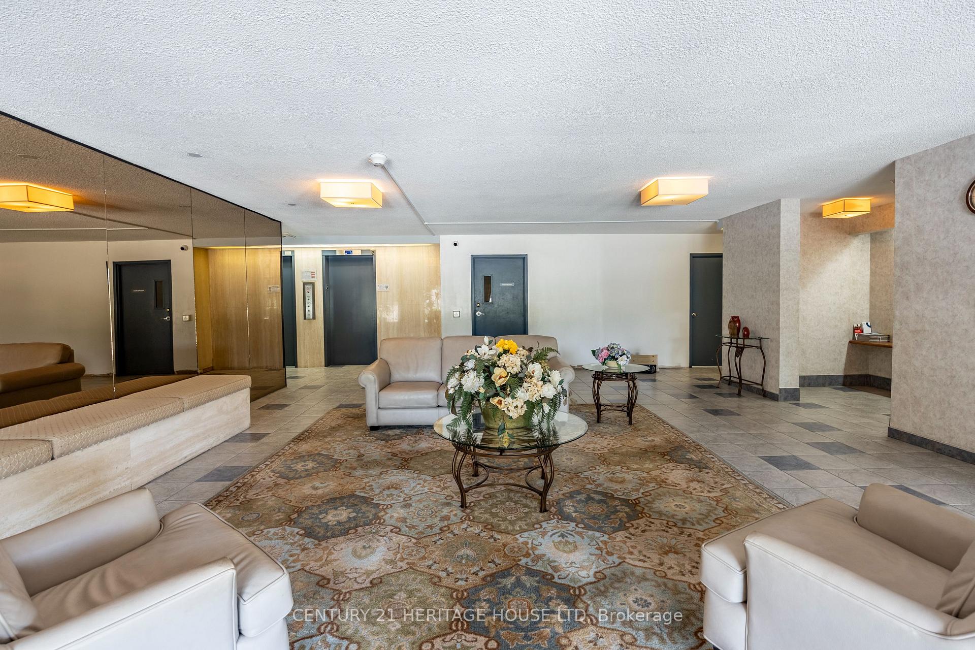 Photo 6 of Unit 110, 65 Westmount Road N, Waterloo — HOMEH