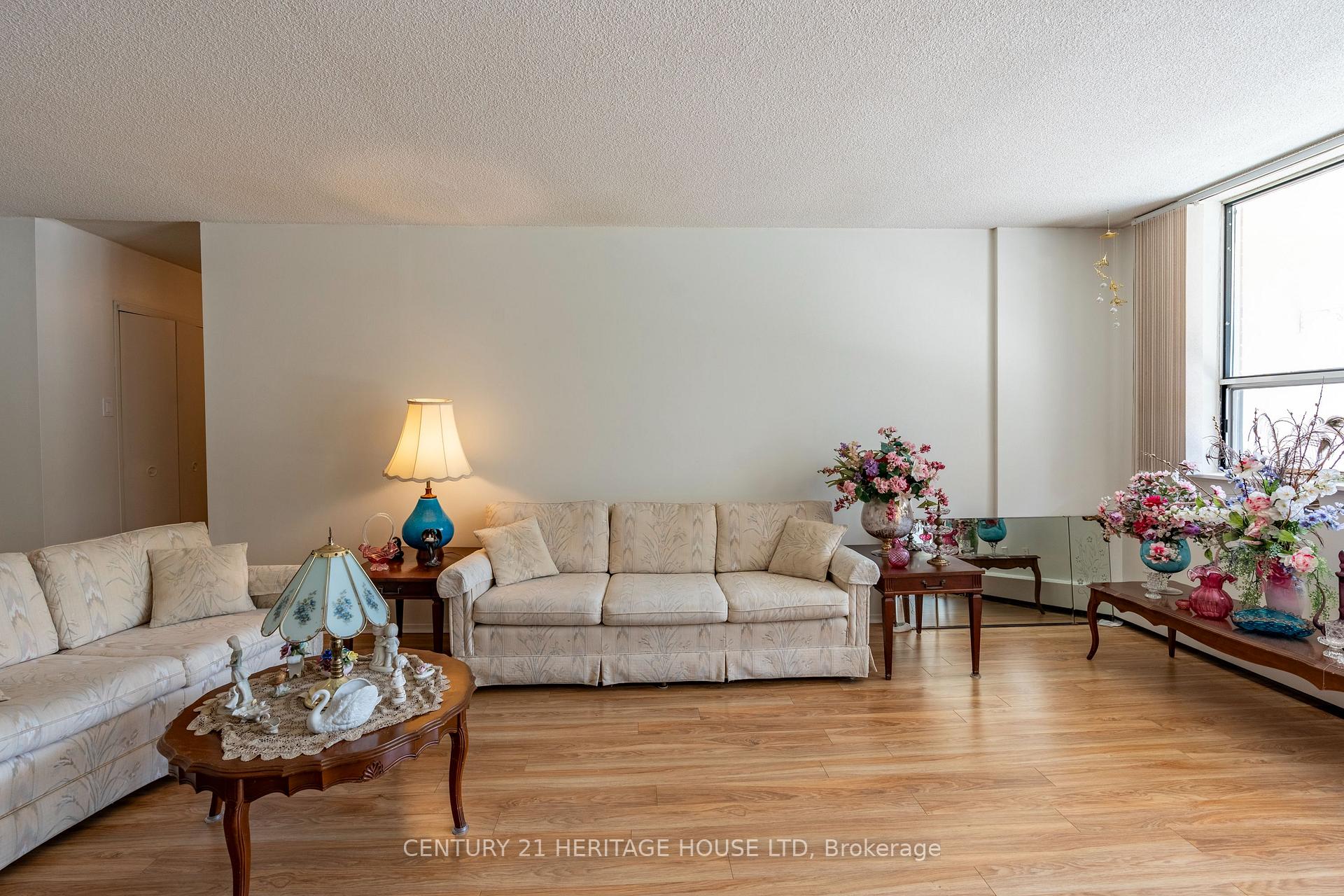 Photo 10 of Unit 110, 65 Westmount Road N, Waterloo — HOMEH
