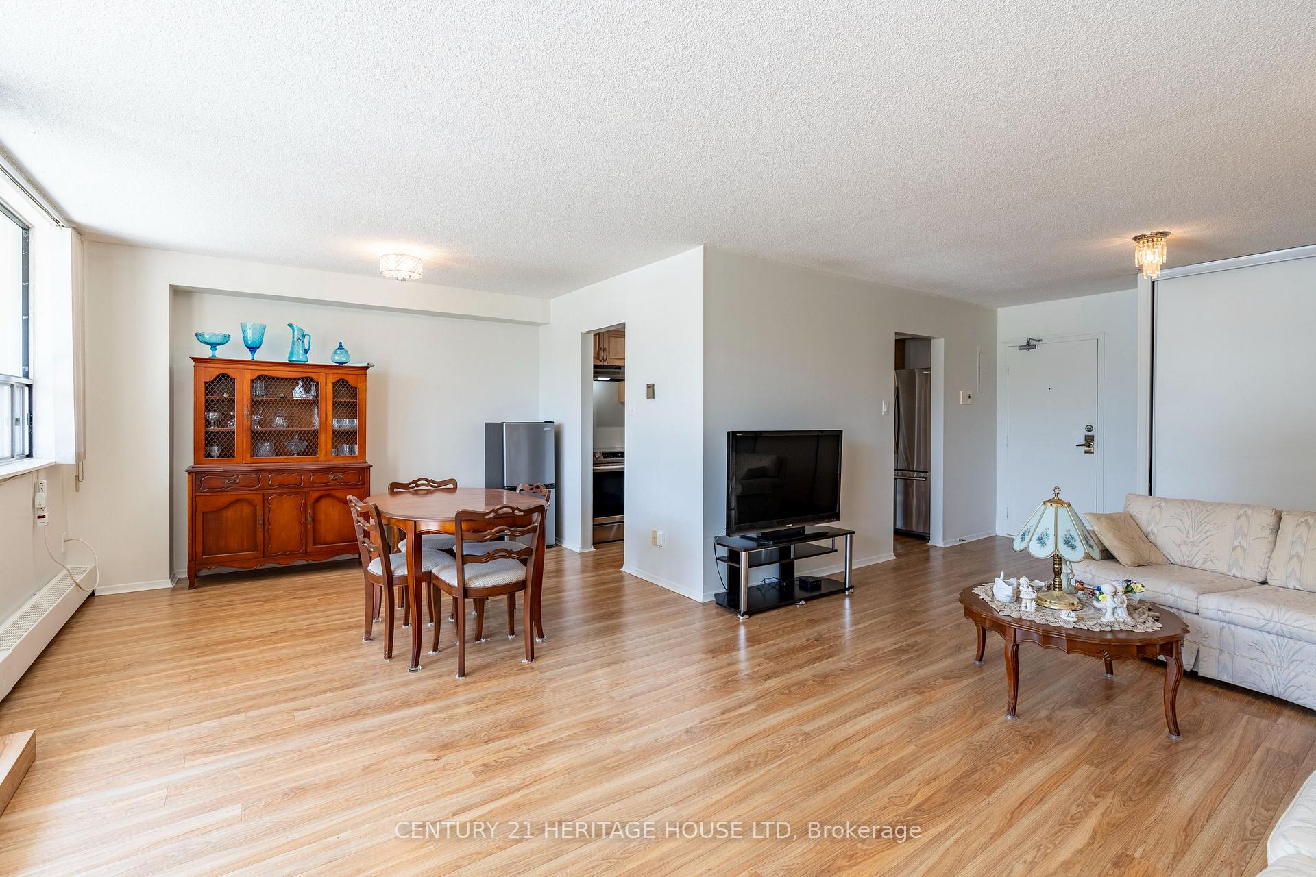 Photo 13 of Unit 110, 65 Westmount Road N, Waterloo — HOMEH