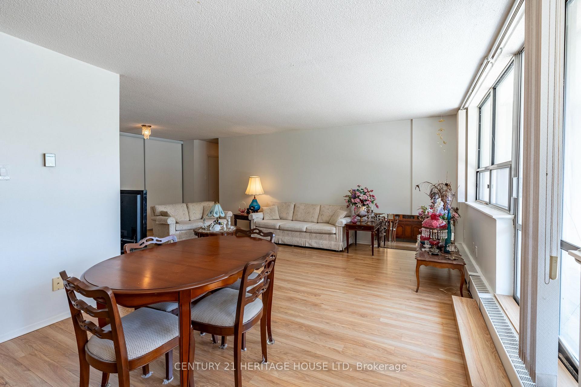 Photo 16 of Unit 110, 65 Westmount Road N, Waterloo — HOMEH