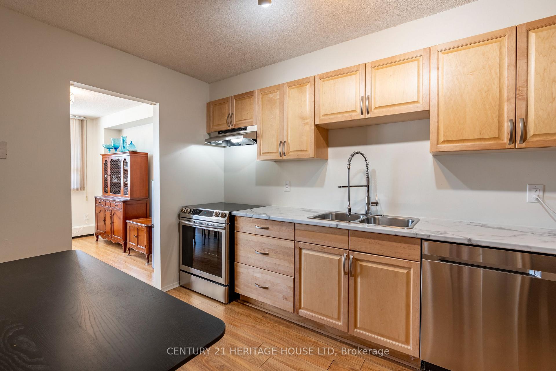 Photo 18 of Unit 110, 65 Westmount Road N, Waterloo — HOMEH