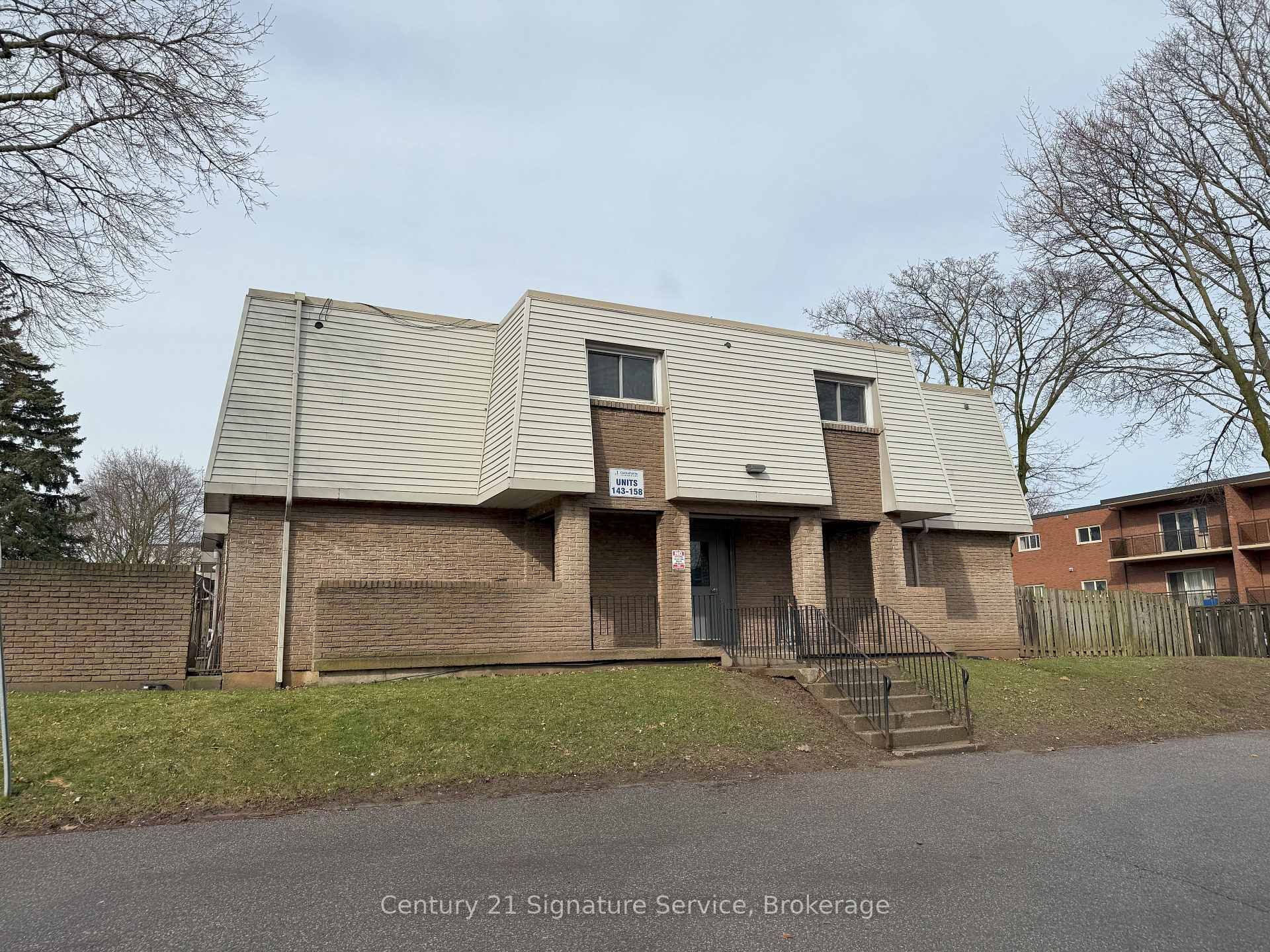 Photo 1 of Unit 149, 17 Old Pine Trail E, St. Catharines, Carlton/Bunting — HOMEH