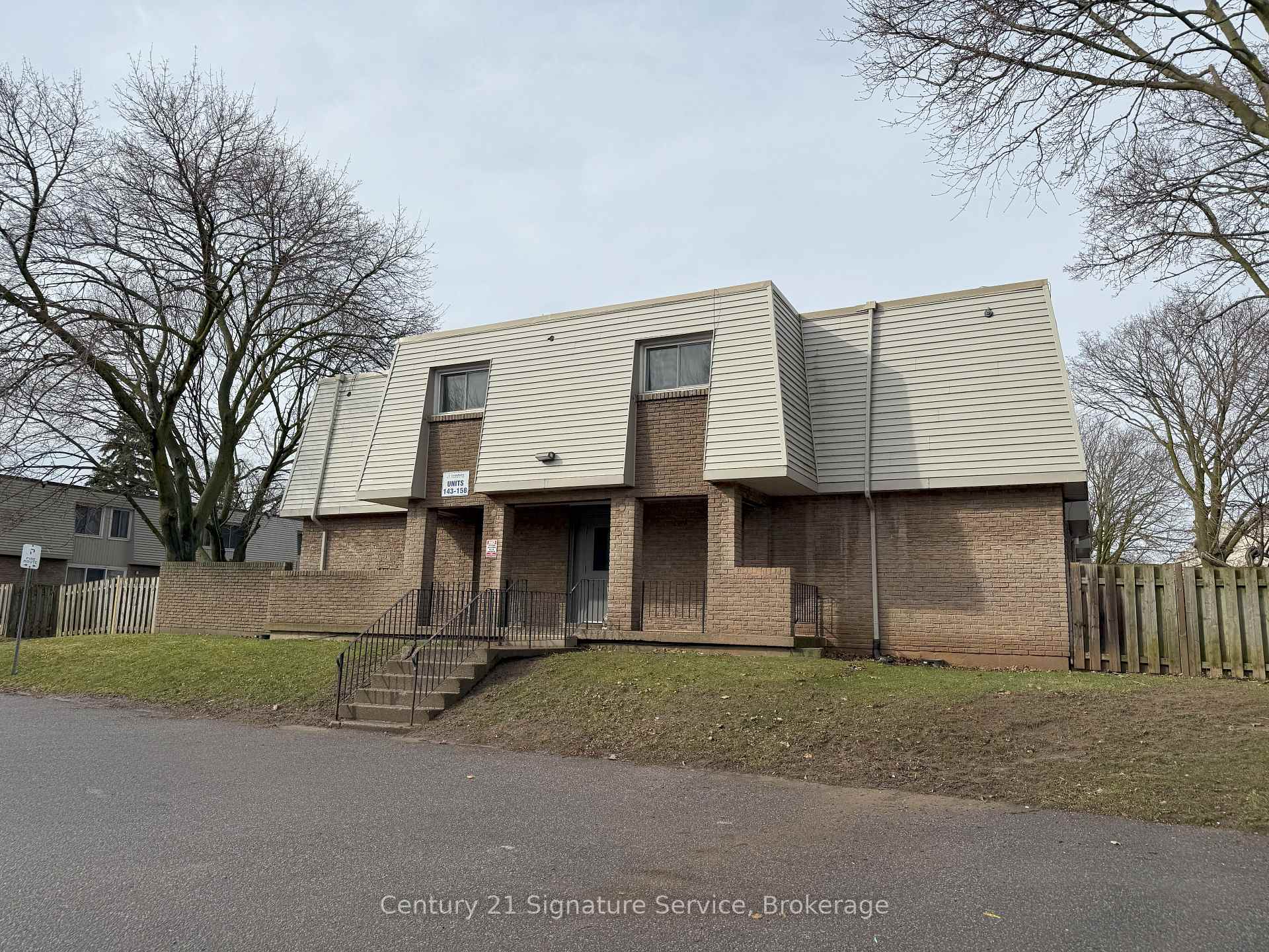 Photo 2 of Unit 149, 17 Old Pine Trail E, St. Catharines, Carlton/Bunting — HOMEH