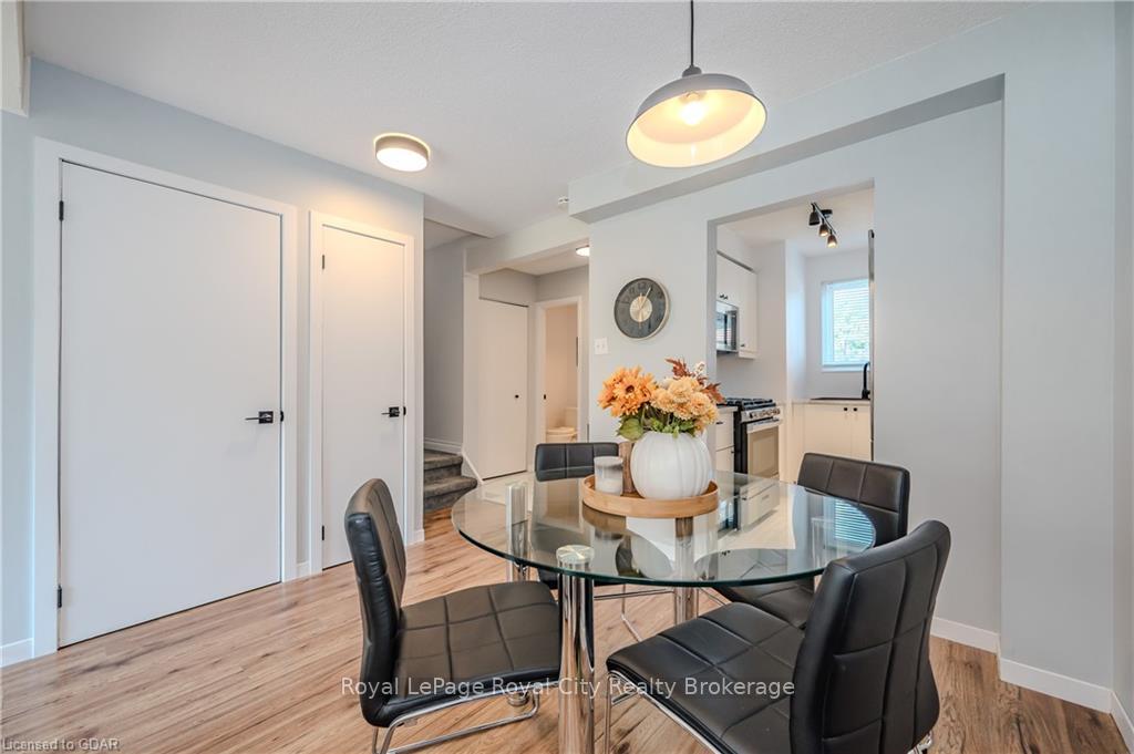 Photo 6 of Unit 121, 31 Greengate Road, Guelph, Junction/Onward Willow — HOMEH