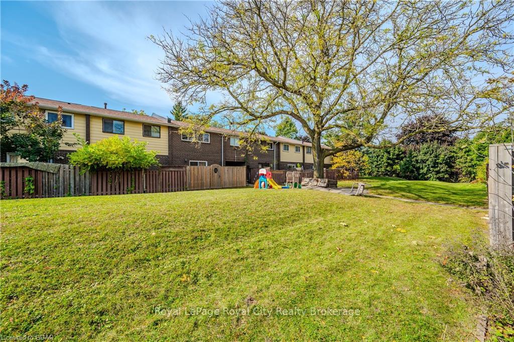 Photo 35 of Unit 121, 31 Greengate Road, Guelph, Junction/Onward Willow — HOMEH