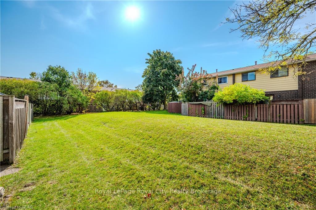 Photo 38 of Unit 121, 31 Greengate Road, Guelph, Junction/Onward Willow — HOMEH