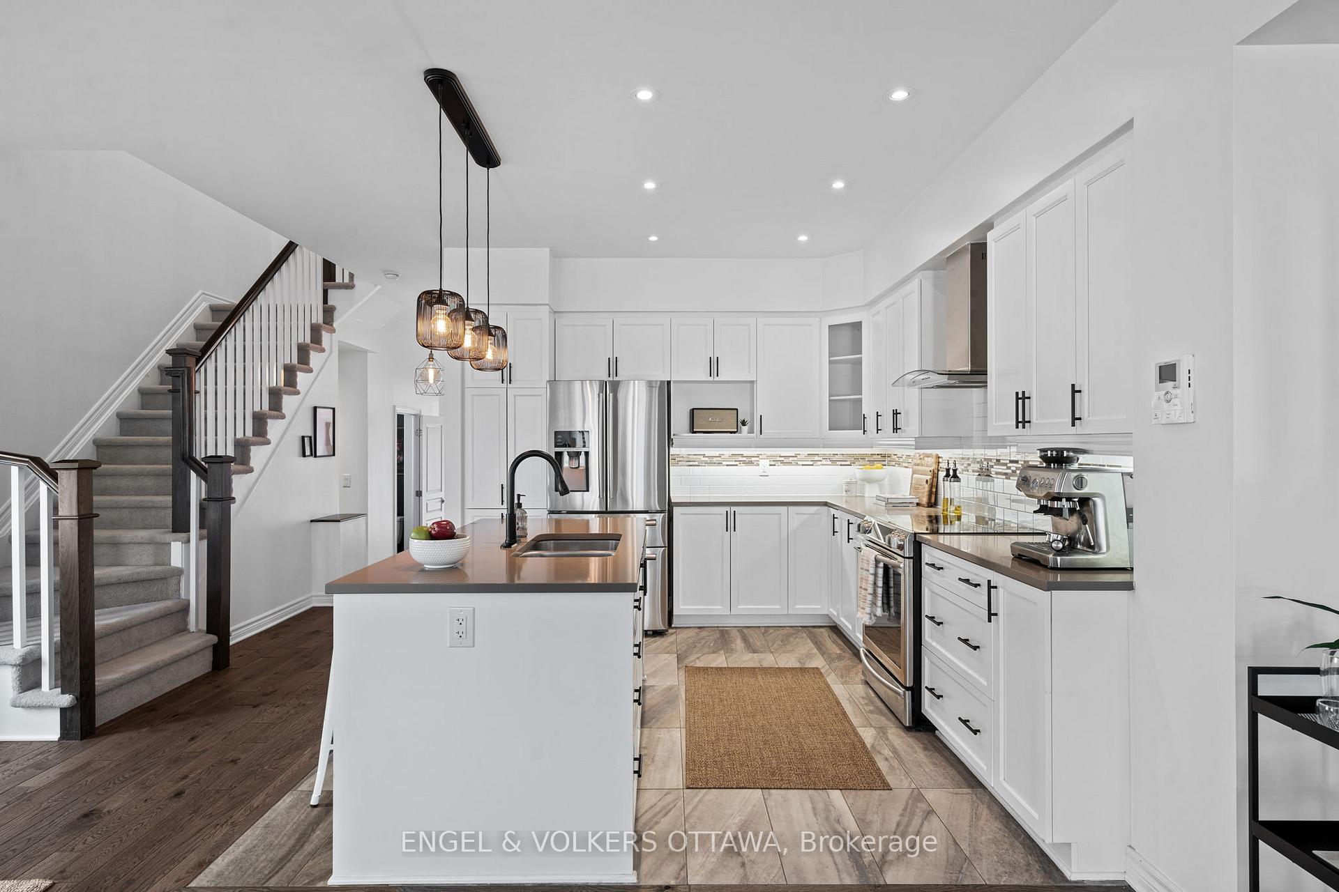 Photo 7 of 317 Ardmore Street, Ottawa, Riverside South/Gloucester Glen — HOMEH