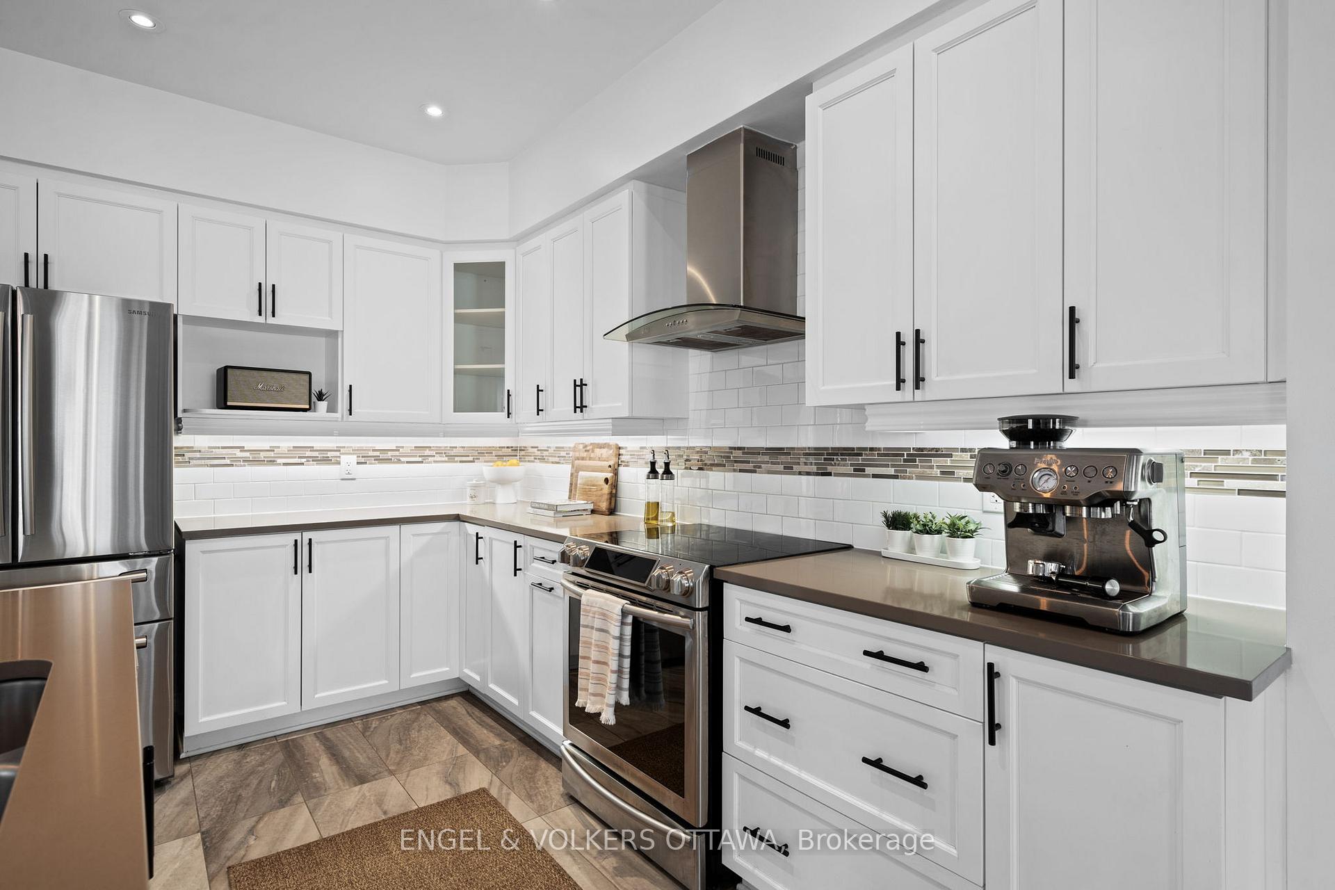 Photo 10 of 317 Ardmore Street, Ottawa, Riverside South/Gloucester Glen — HOMEH
