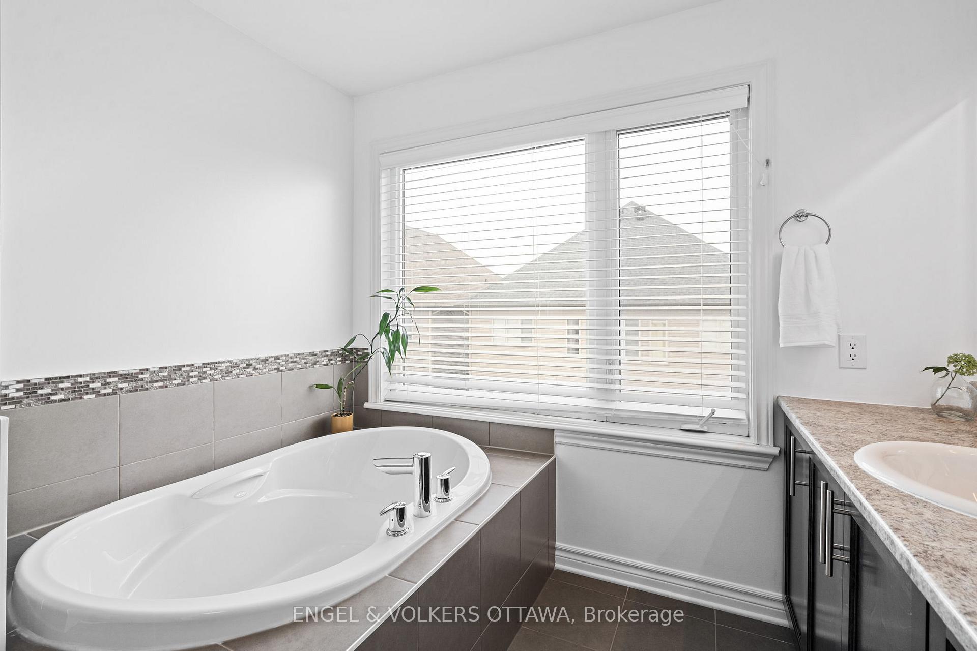 Photo 25 of 317 Ardmore Street, Ottawa, Riverside South/Gloucester Glen — HOMEH