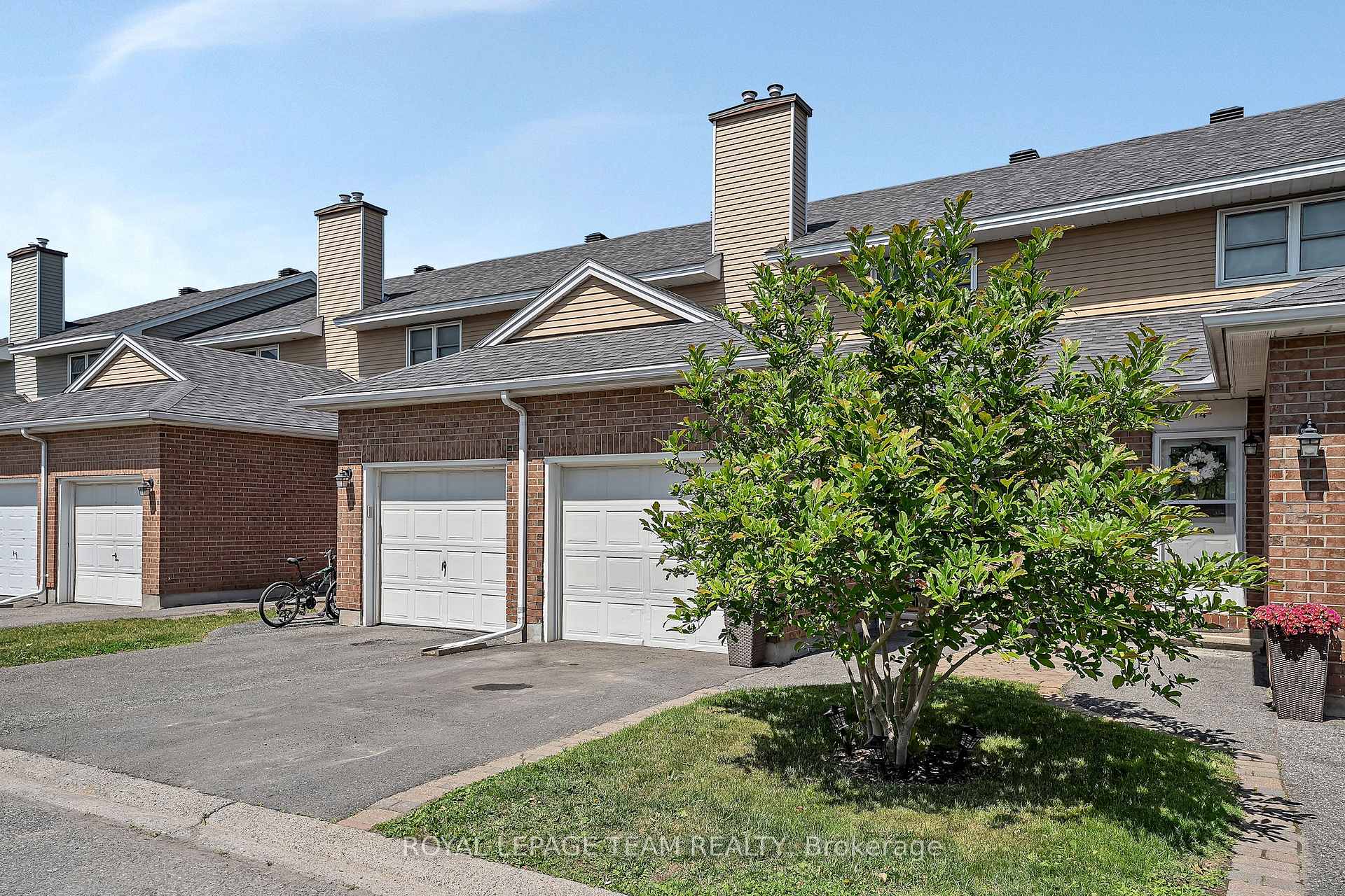 Photo 3 of Unit 77, 12 Bentbrook Crescent, Ottawa, Barrhaven - Heritage Park — HOMEH