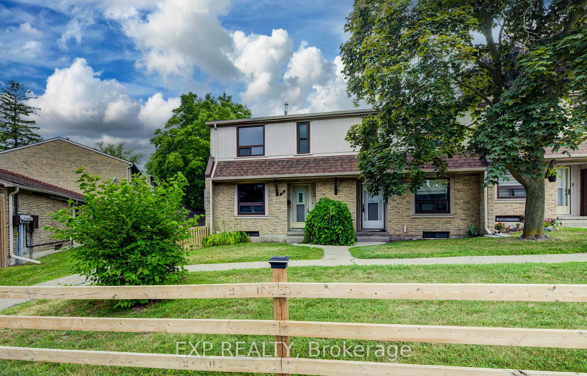 Front of Unit 9, 280 Thaler Avenue