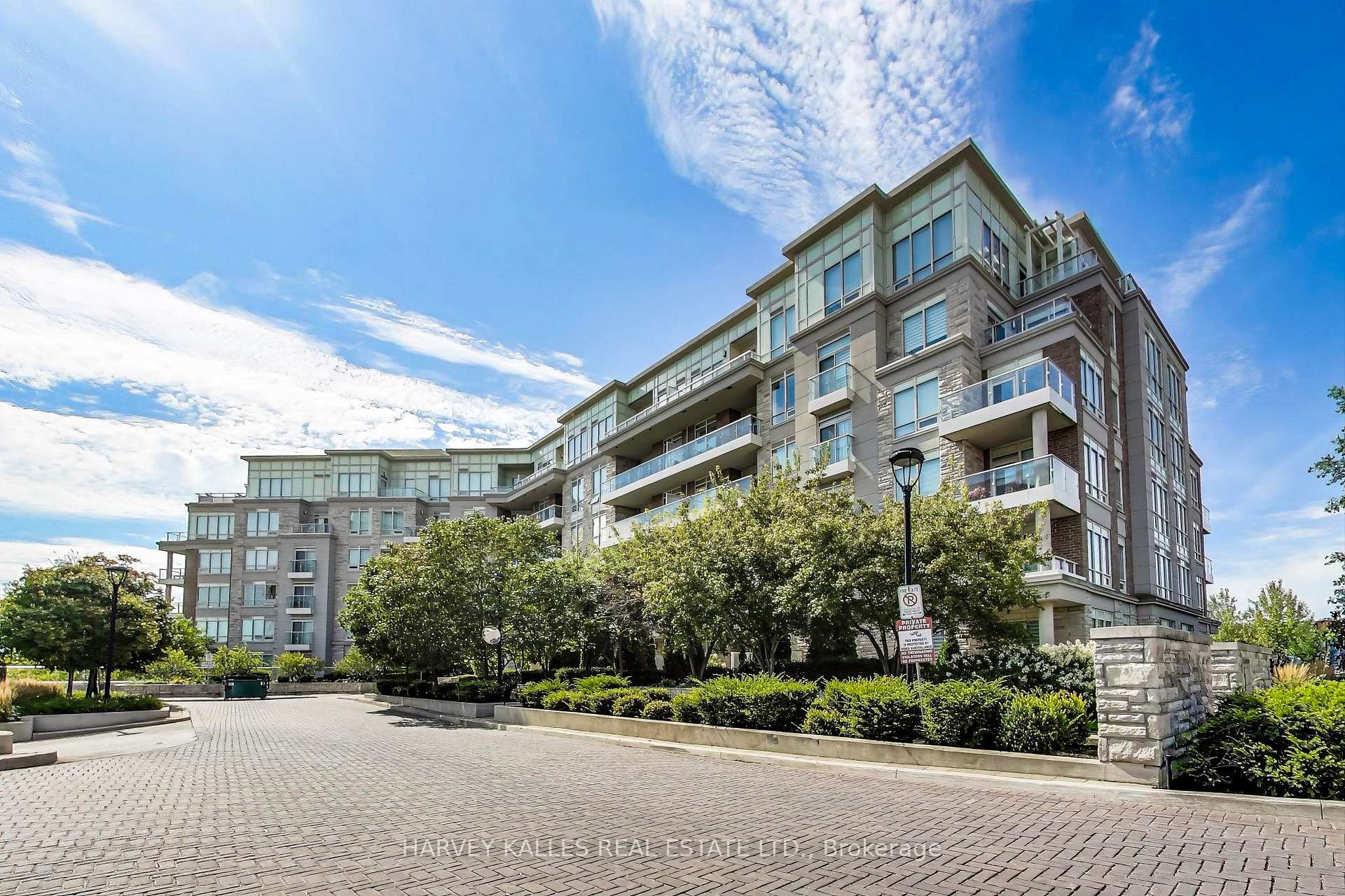 Photo 1 of Unit 212, 9 Stollery Pond Crescent, Markham, Devil's Elbow — HOMEH