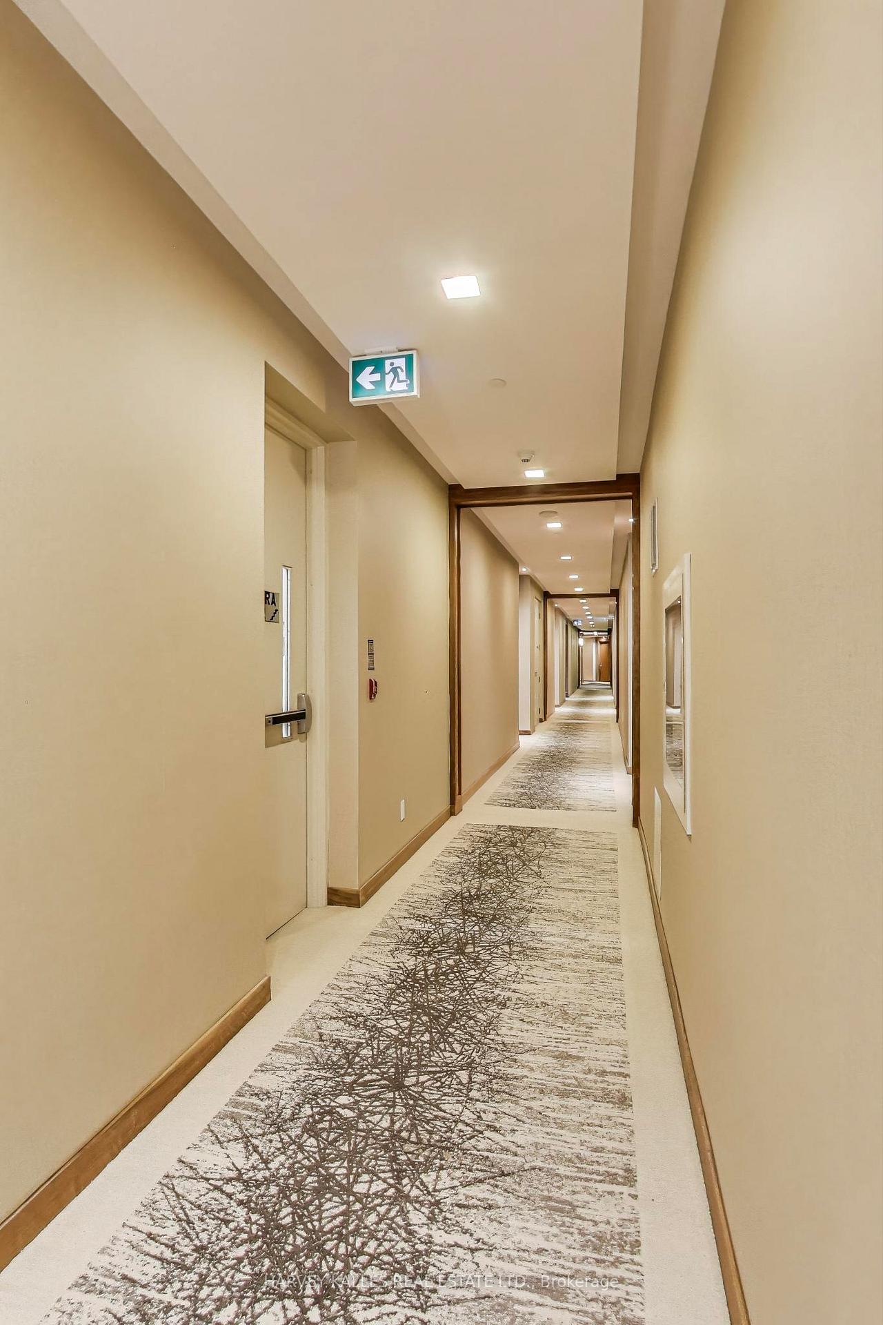 Photo 7 of Unit 212, 9 Stollery Pond Crescent, Markham, Devil's Elbow — HOMEH