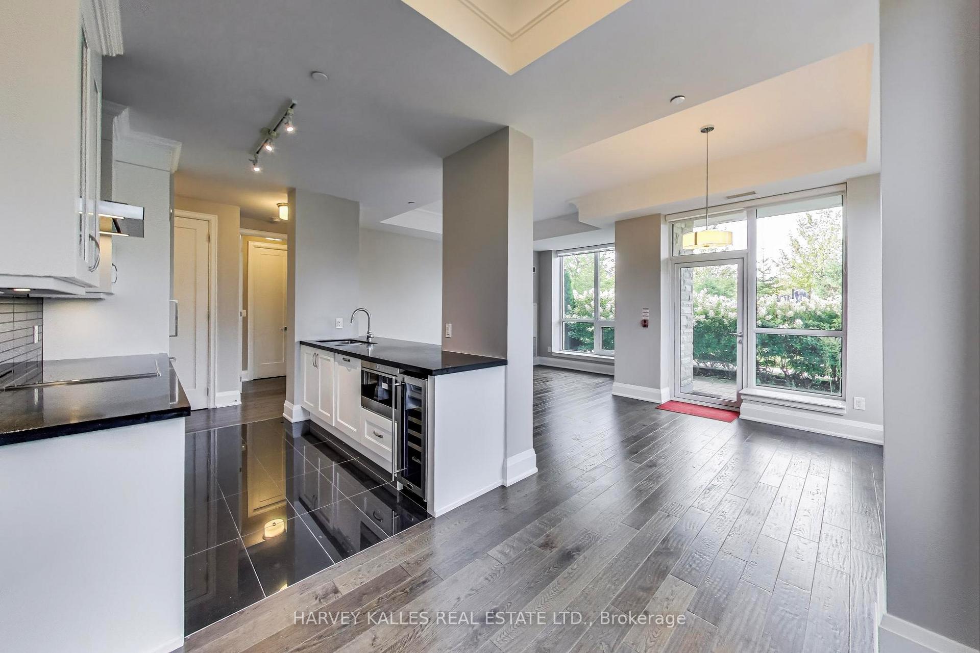 Photo 14 of Unit 212, 9 Stollery Pond Crescent, Markham, Devil's Elbow — HOMEH