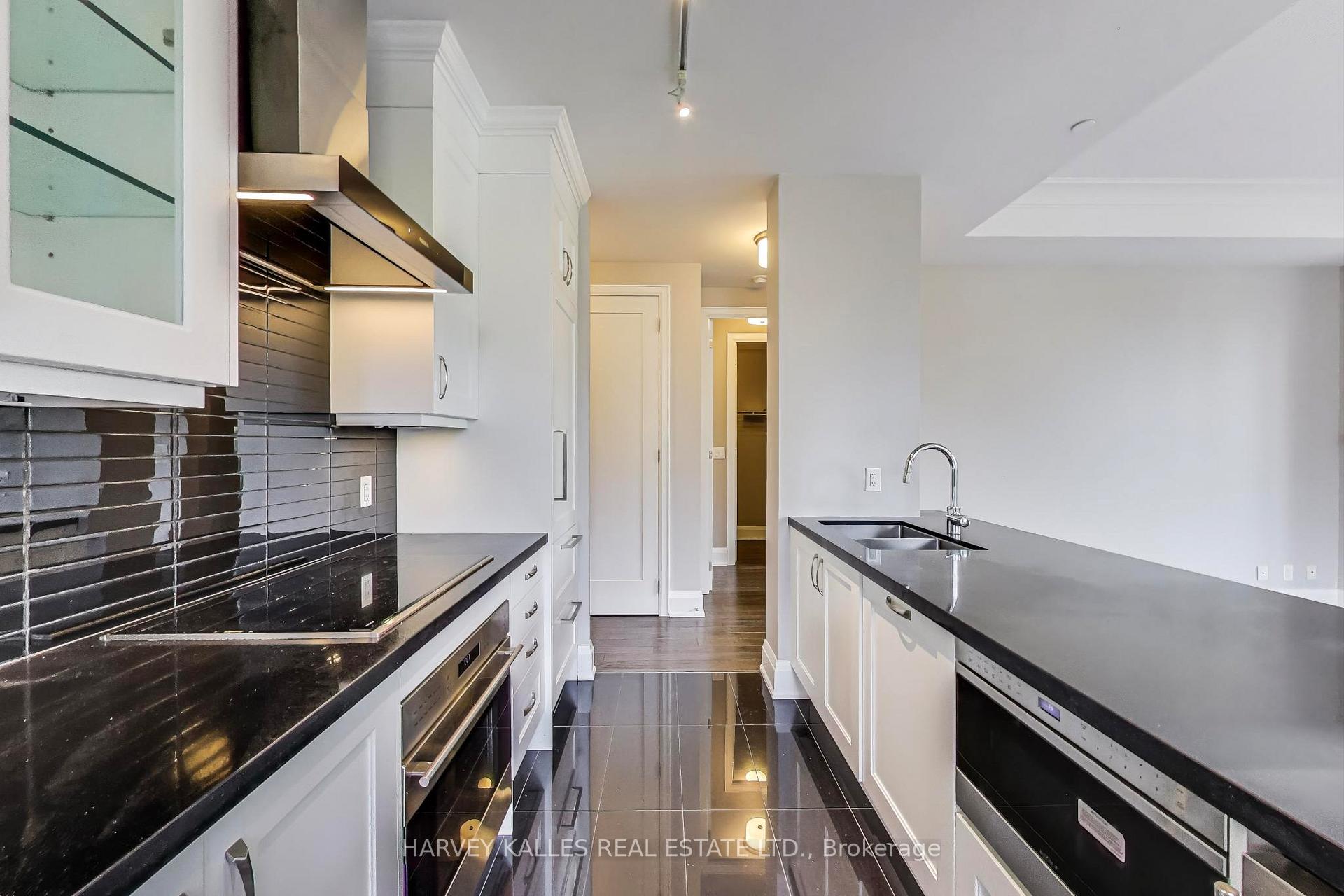 Photo 16 of Unit 212, 9 Stollery Pond Crescent, Markham, Devil's Elbow — HOMEH