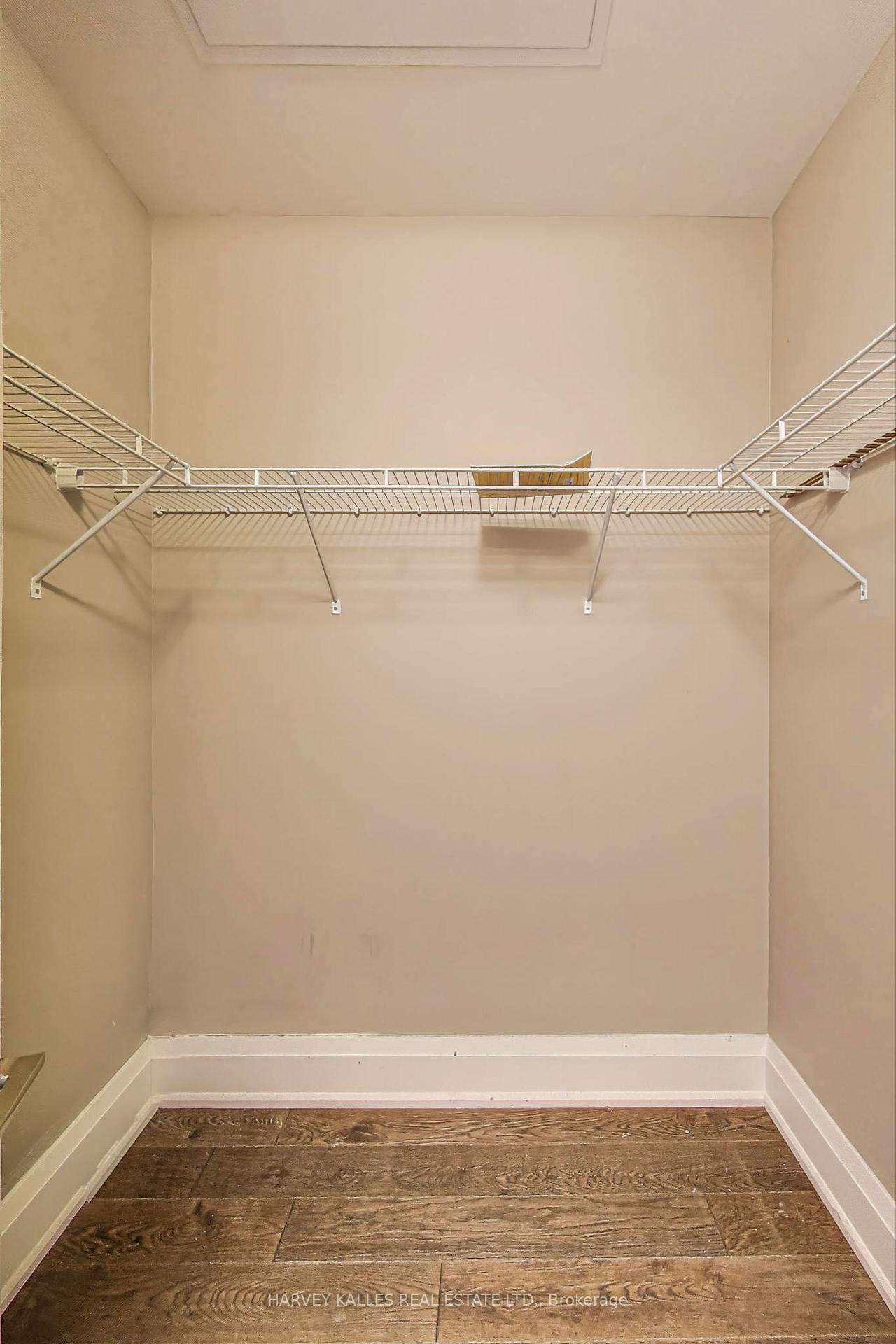 Photo 20 of Unit 212, 9 Stollery Pond Crescent, Markham, Devil's Elbow — HOMEH