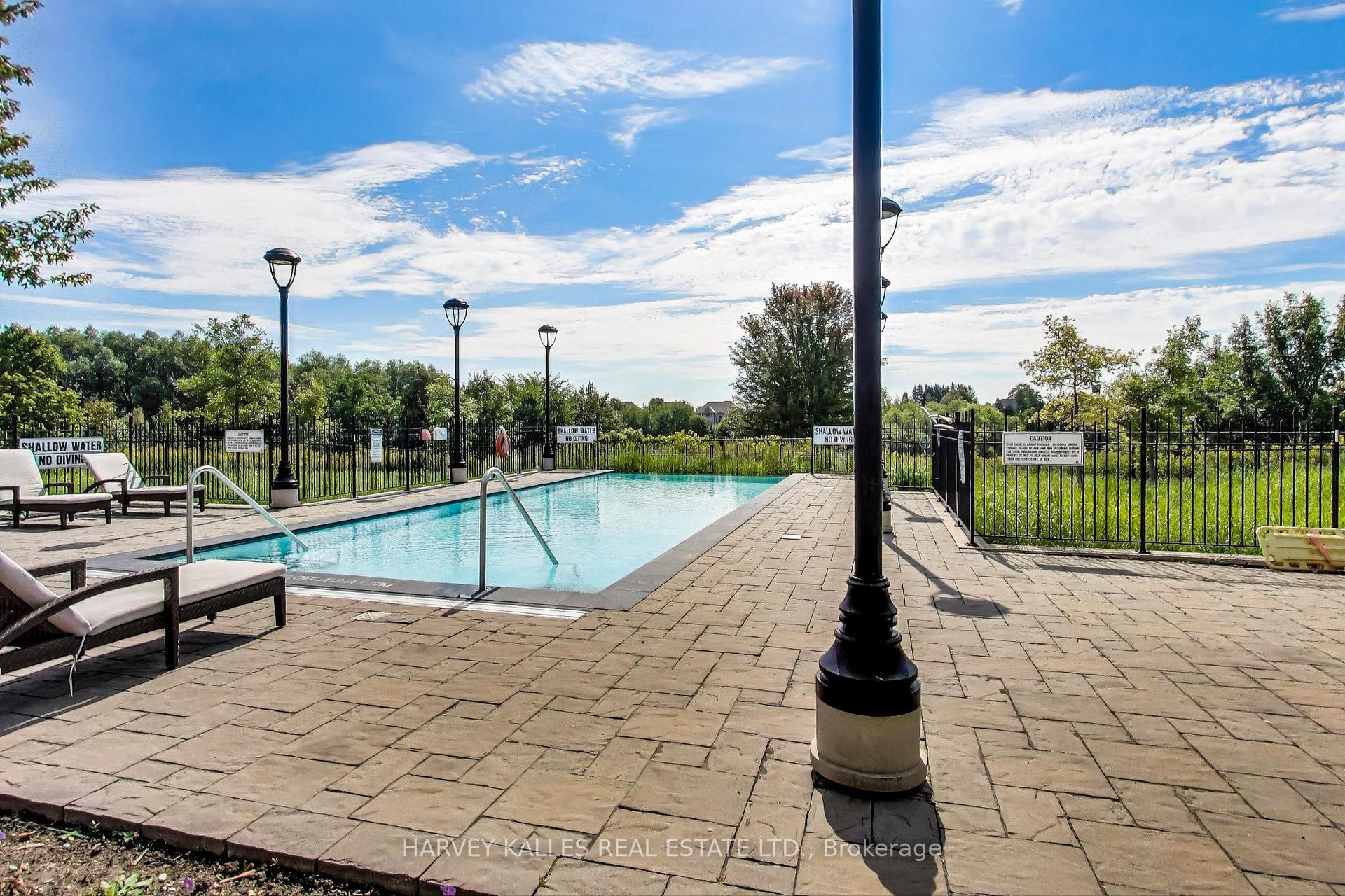 Photo 29 of Unit 212, 9 Stollery Pond Crescent, Markham, Devil's Elbow — HOMEH