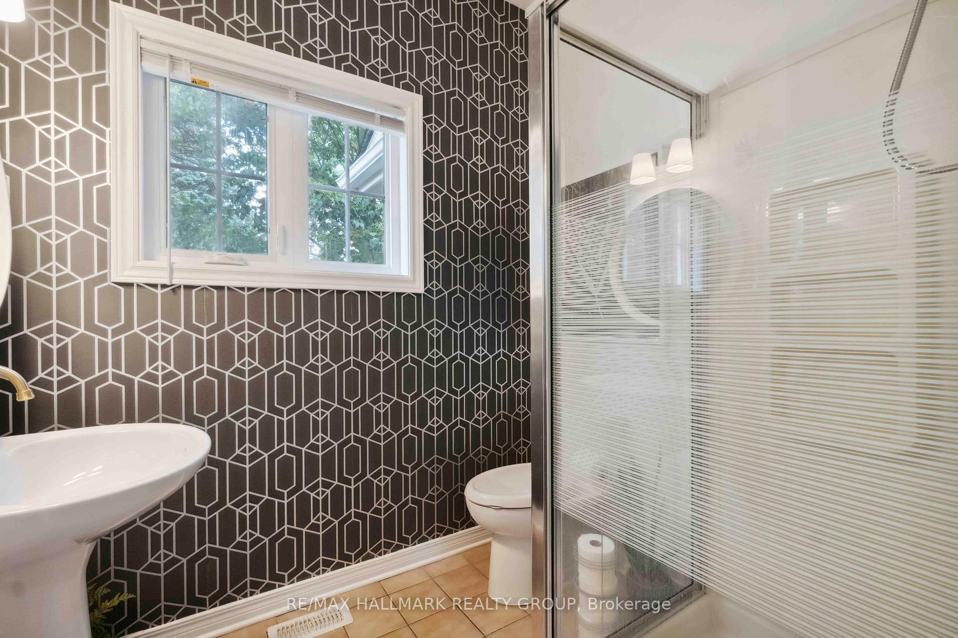 Photo 20 of Unit 14, 121 Stonebriar Drive, Ottawa, Centrepointe — HOMEH