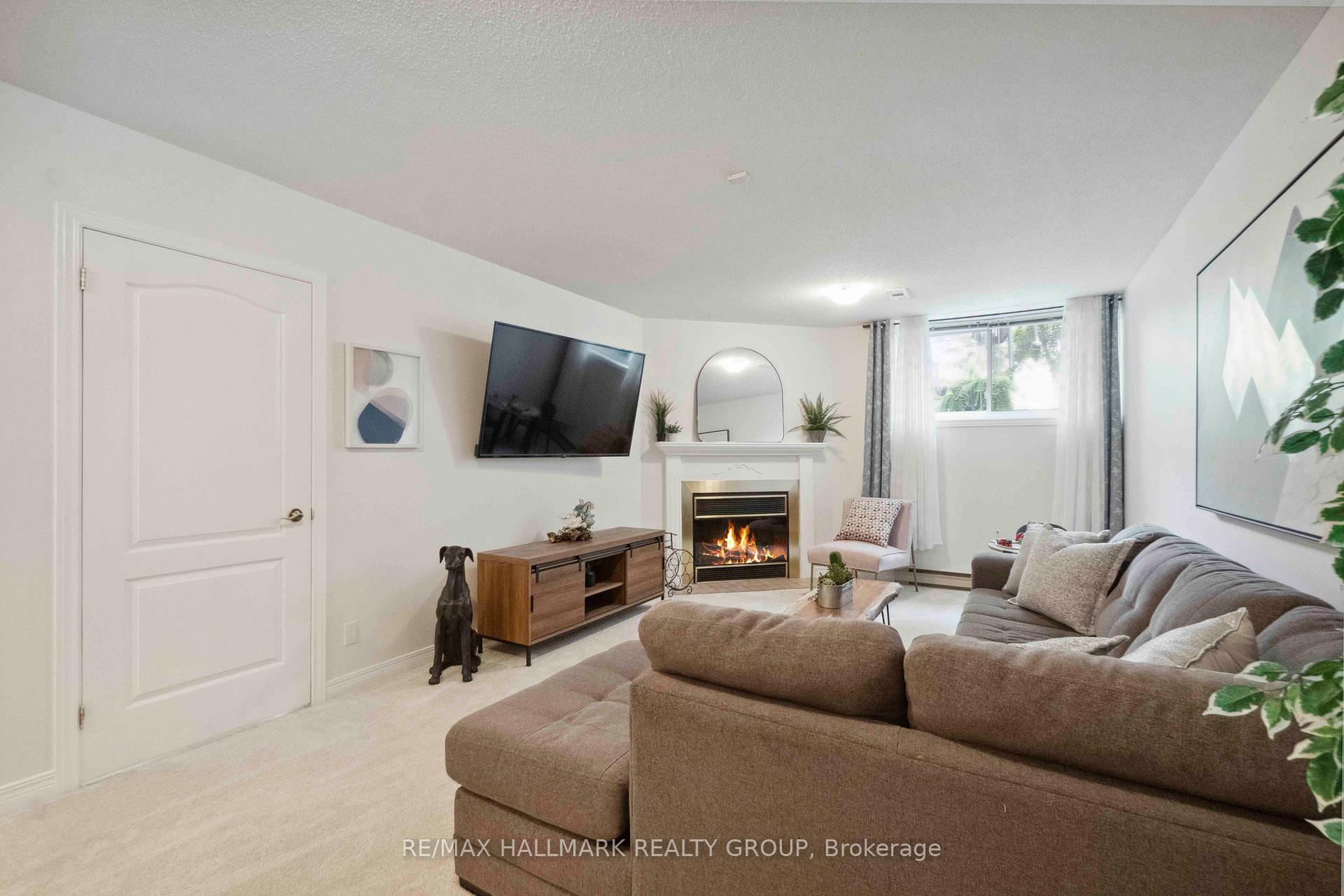 Photo 40 of Unit 14, 121 Stonebriar Drive, Ottawa, Centrepointe — HOMEH