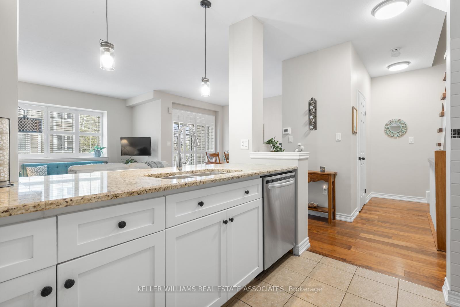 Photo 7 of Unit 37, 337 Beach Boulevard, Hamilton, Hamilton Beach — HOMEH