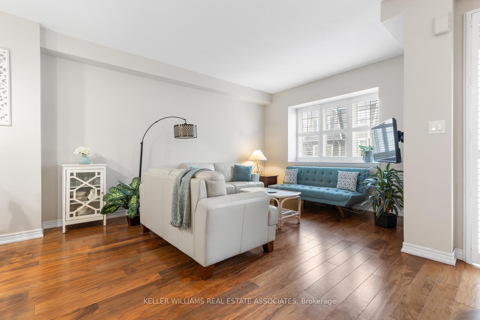 Photo 11 of Unit 37, 337 Beach Boulevard, Hamilton, Hamilton Beach — HOMEH