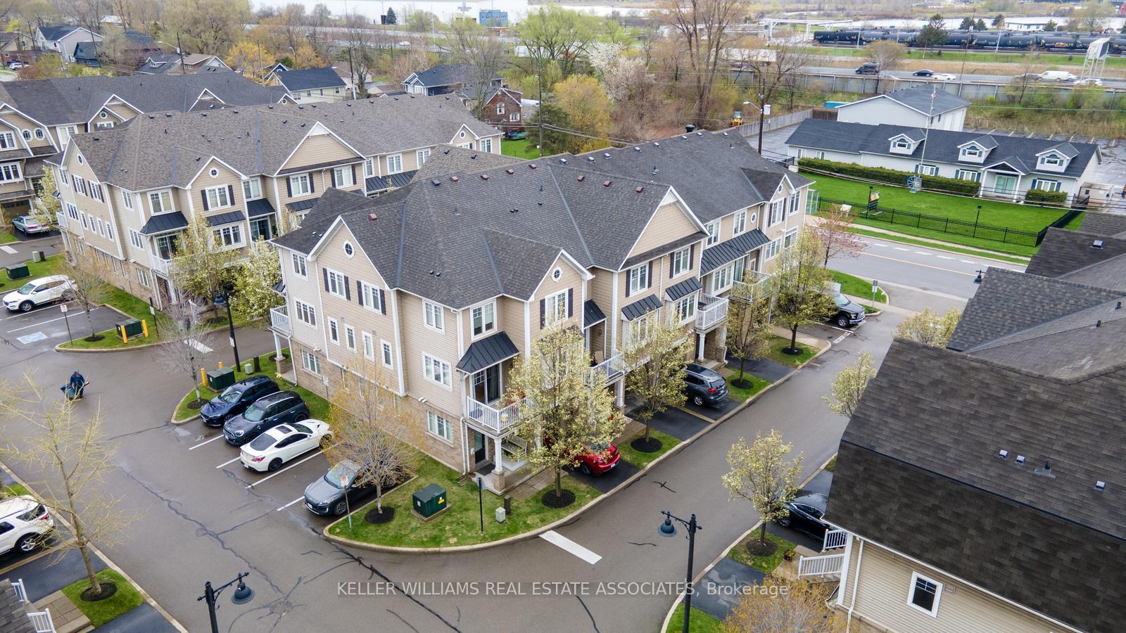 Photo 23 of Unit 37, 337 Beach Boulevard, Hamilton, Hamilton Beach — HOMEH