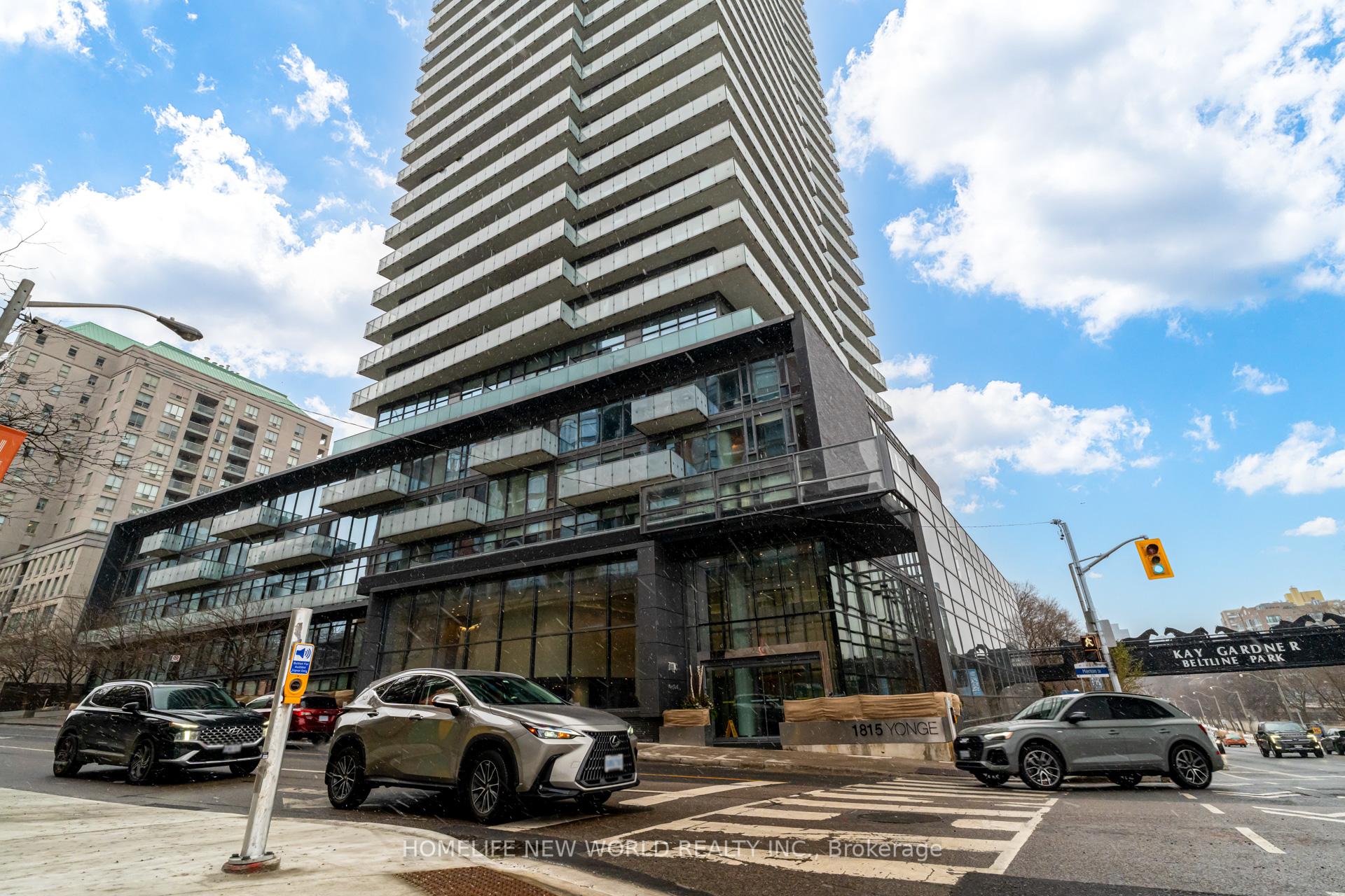 Front of Unit 1805, 1815 Yonge Street