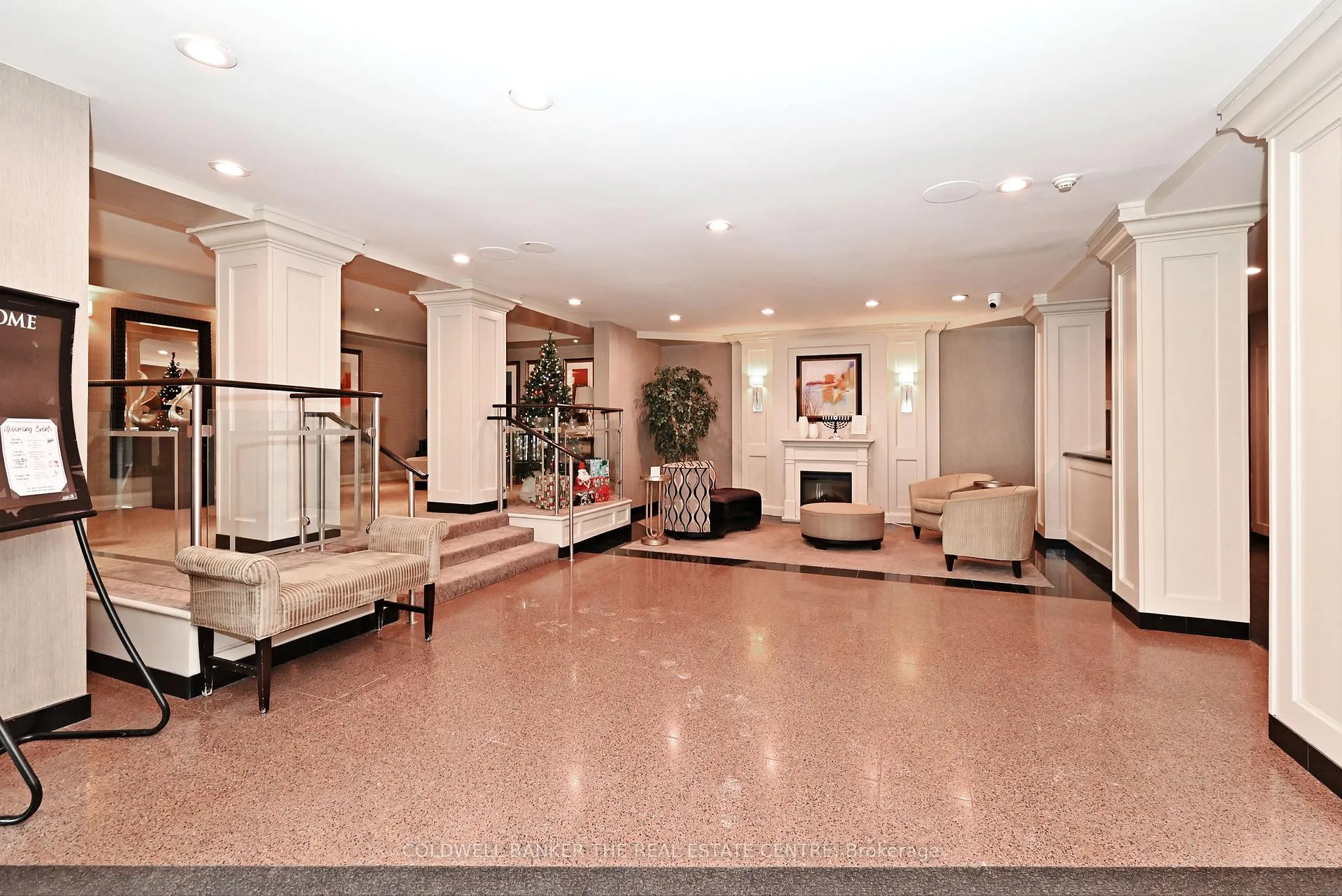 Photo 4 of Unit 1004, 7440 Bathurst Street, Vaughan, Brownridge — HOMEH