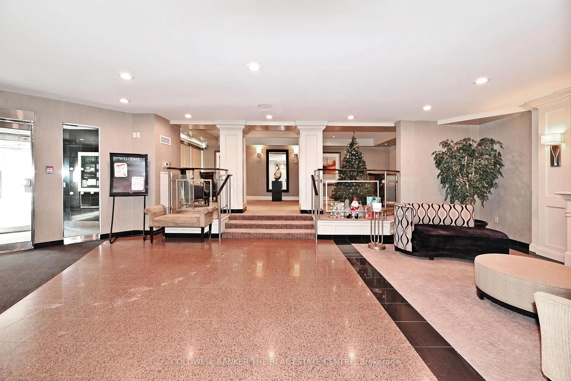 Photo 6 of Unit 1004, 7440 Bathurst Street, Vaughan, Brownridge — HOMEH